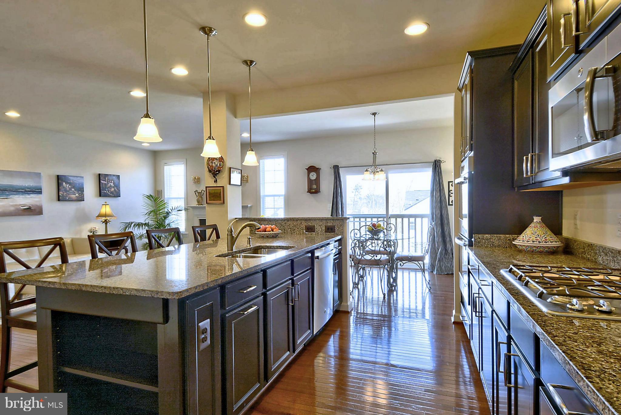 RIVER POINTE - Residential