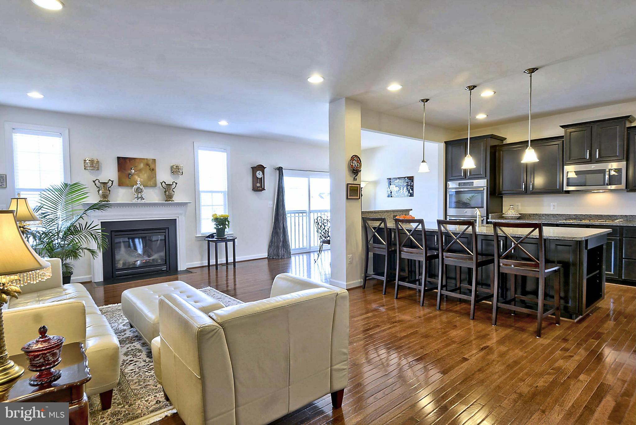 RIVER POINTE - Residential