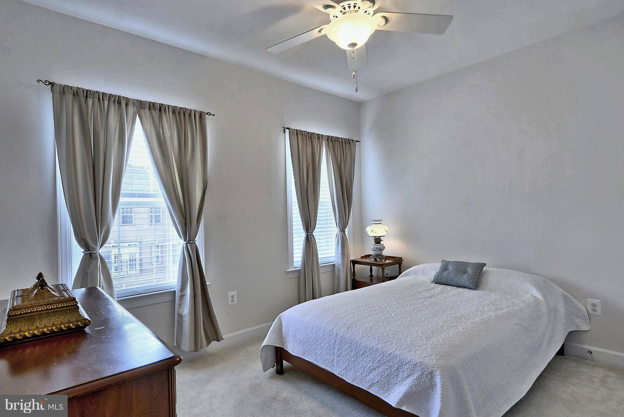 RIVER POINTE - Residential