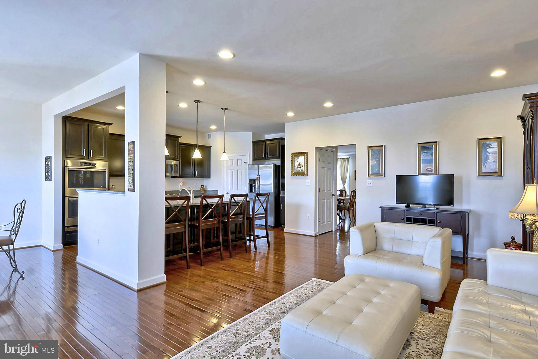 RIVER POINTE - Residential