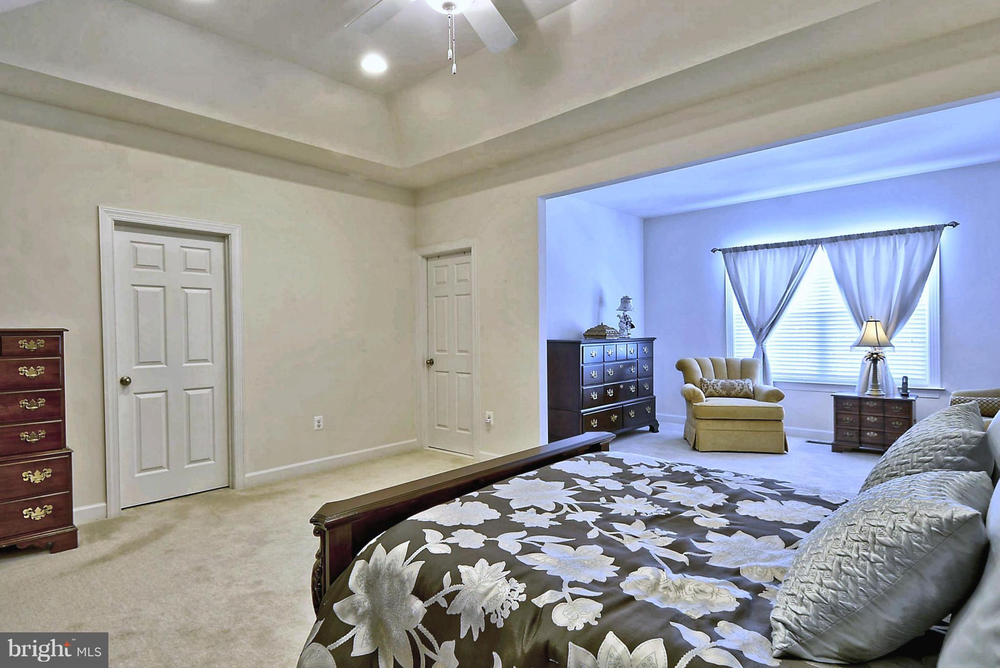 RIVER POINTE - Residential