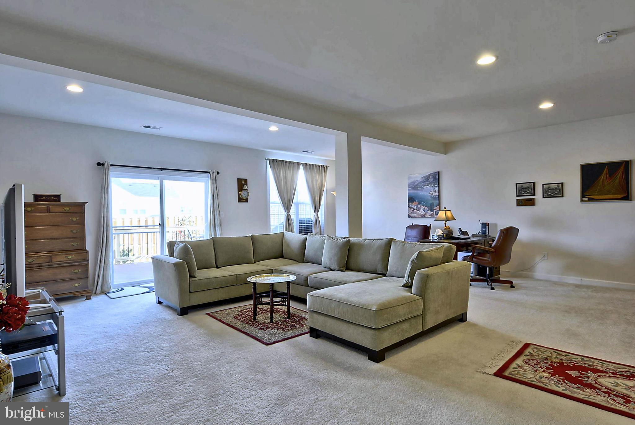 RIVER POINTE - Residential