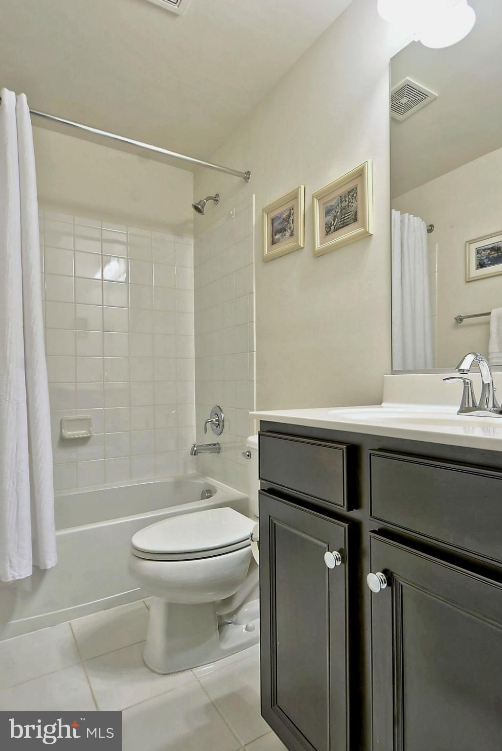 RIVER POINTE - Residential