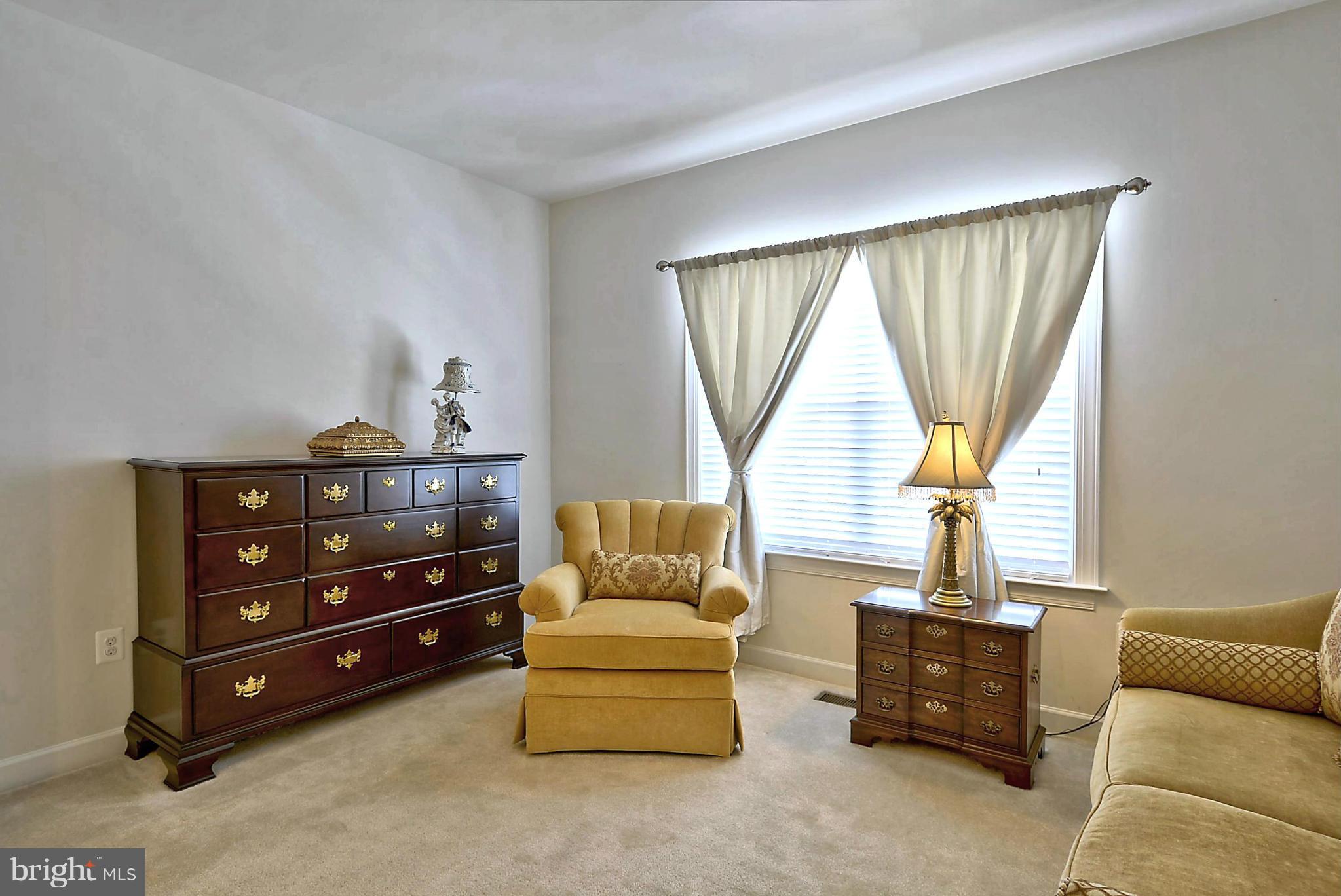 RIVER POINTE - Residential