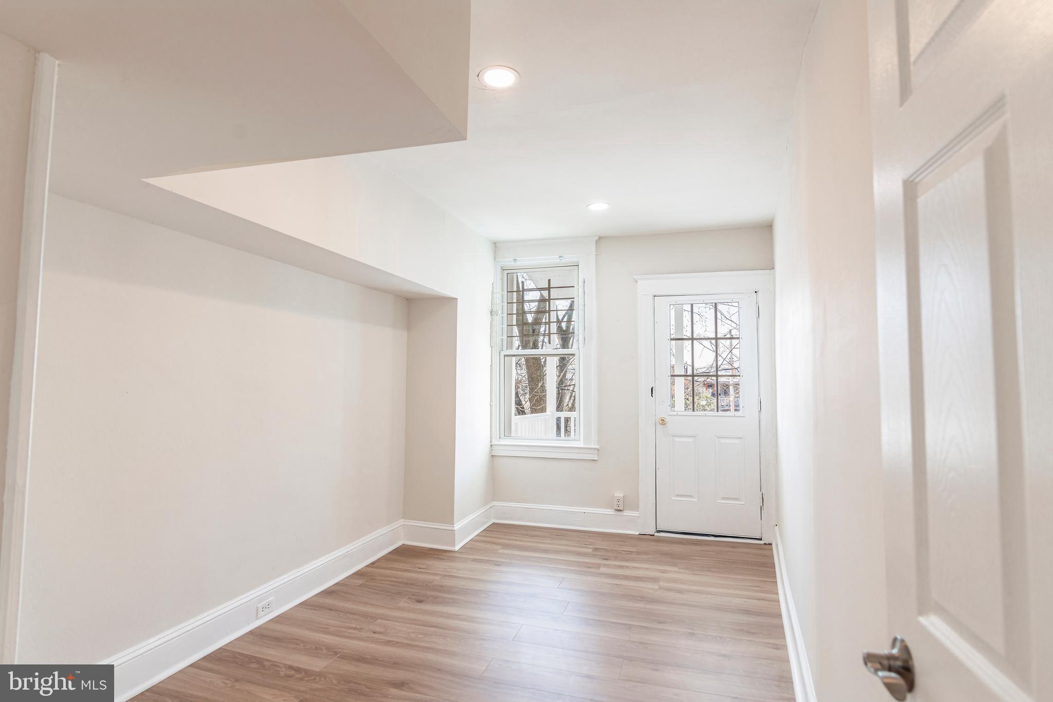 OAKENSHAWE - Residential