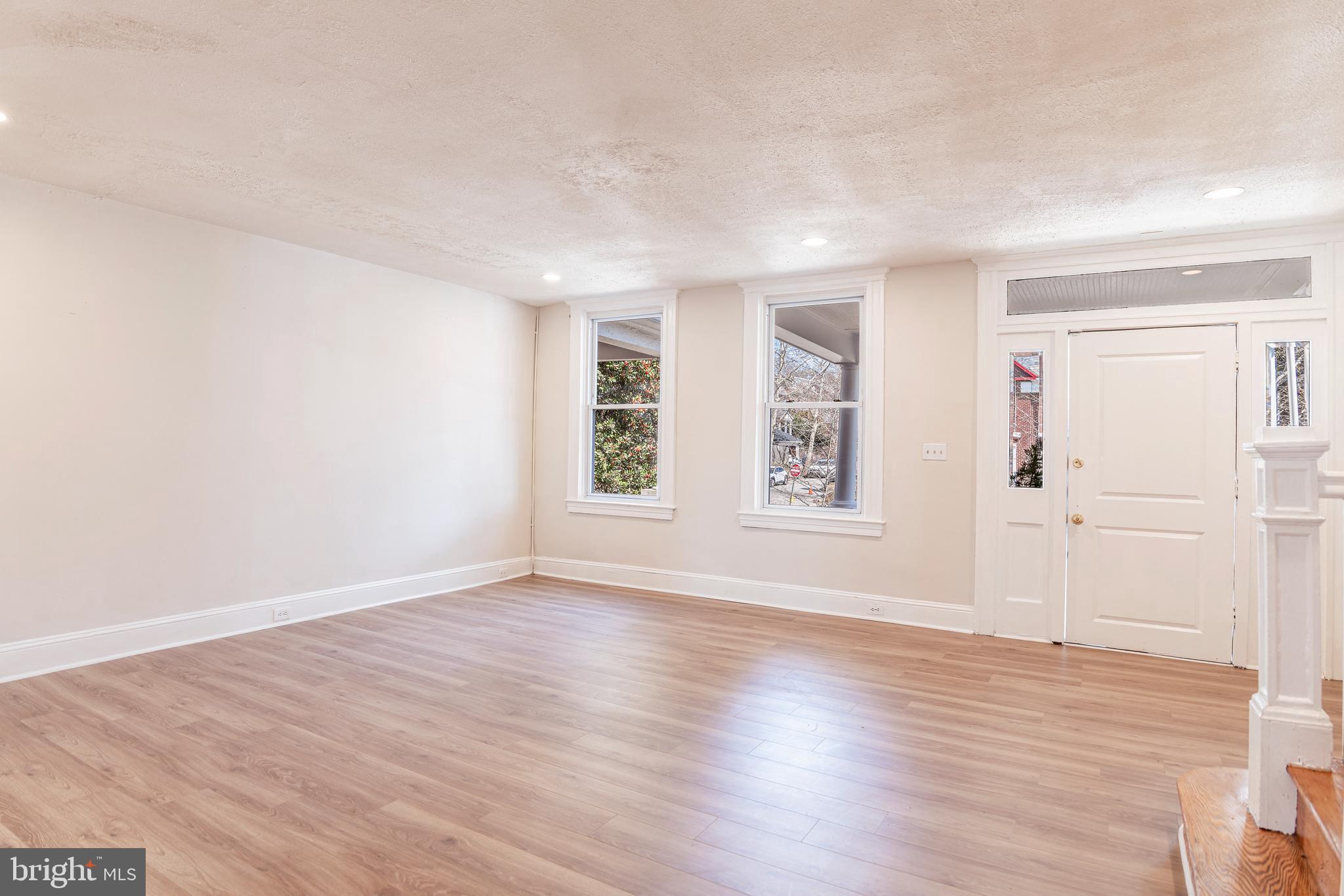 OAKENSHAWE - Residential