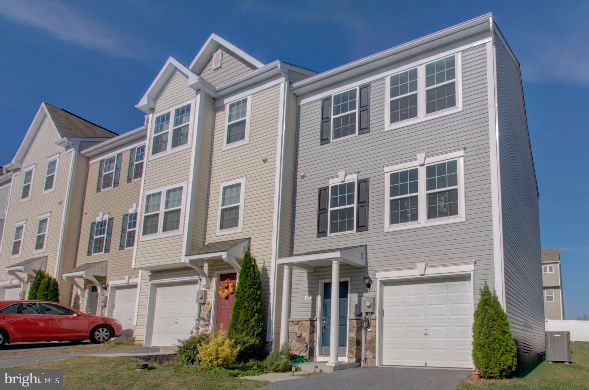 STONEBROOK VILLAGE - Residential