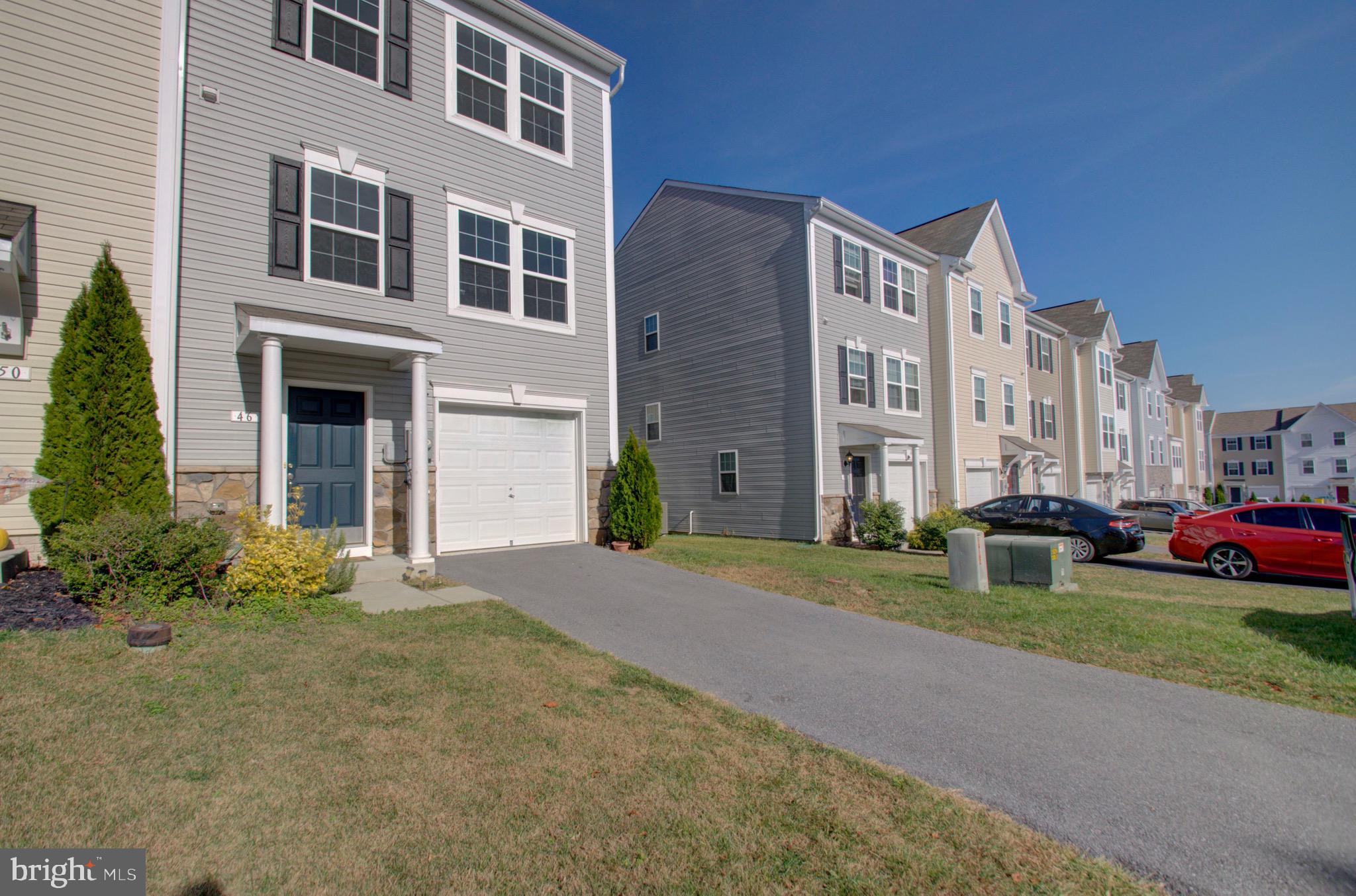 STONEBROOK VILLAGE - Residential