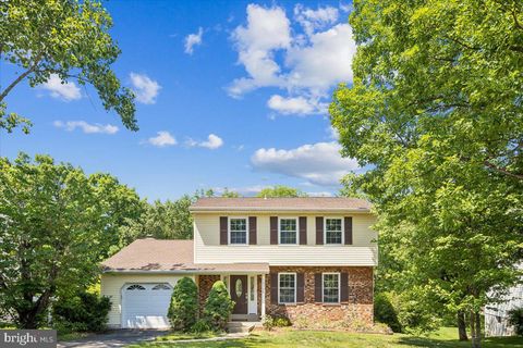 Photo of 8746 Country Lane, MANASSAS, VA 20110 (MLS # VAMN2011032)