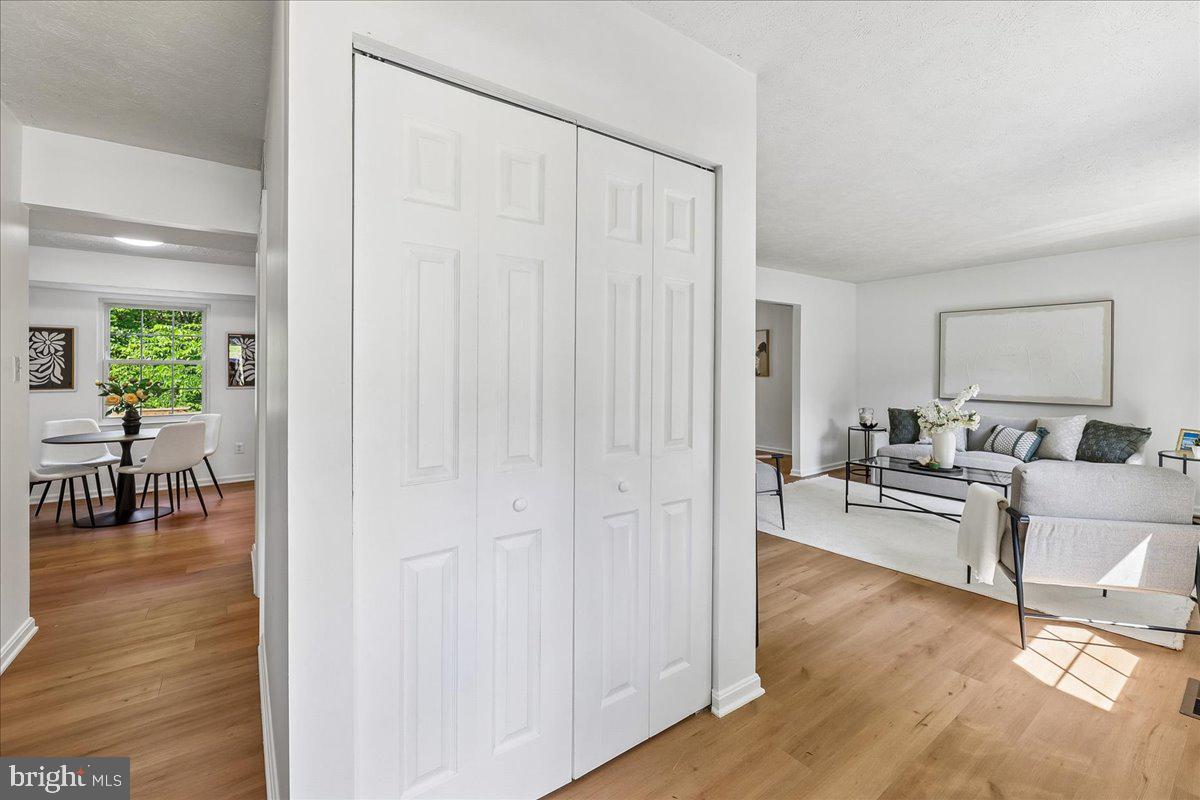 8746 COUNTRY LANE