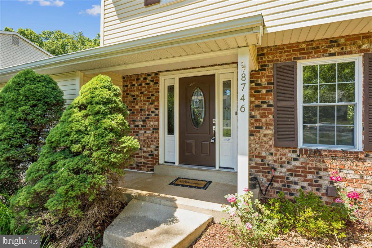 8746 COUNTRY LANE
