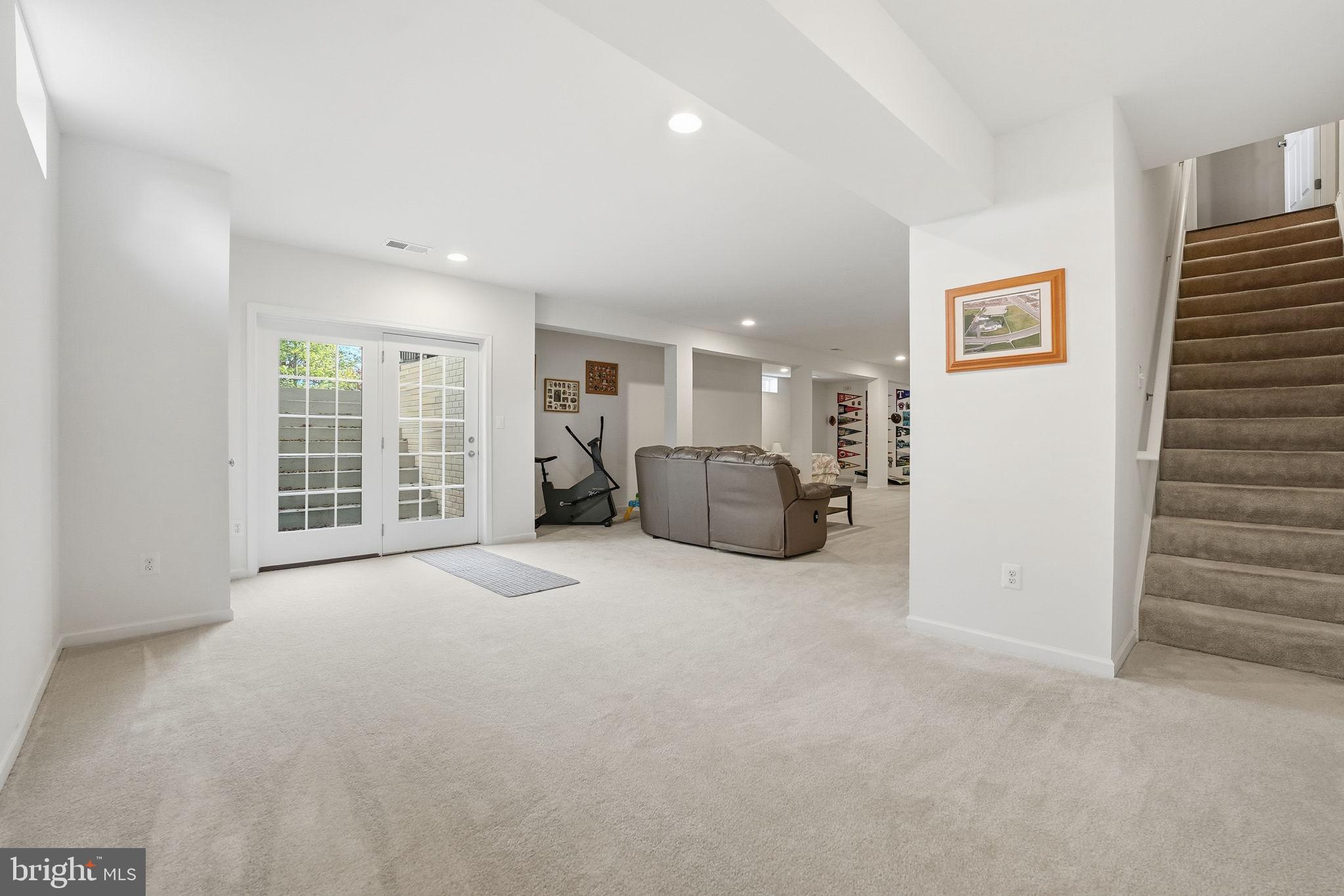 LENAH MILL - Residential