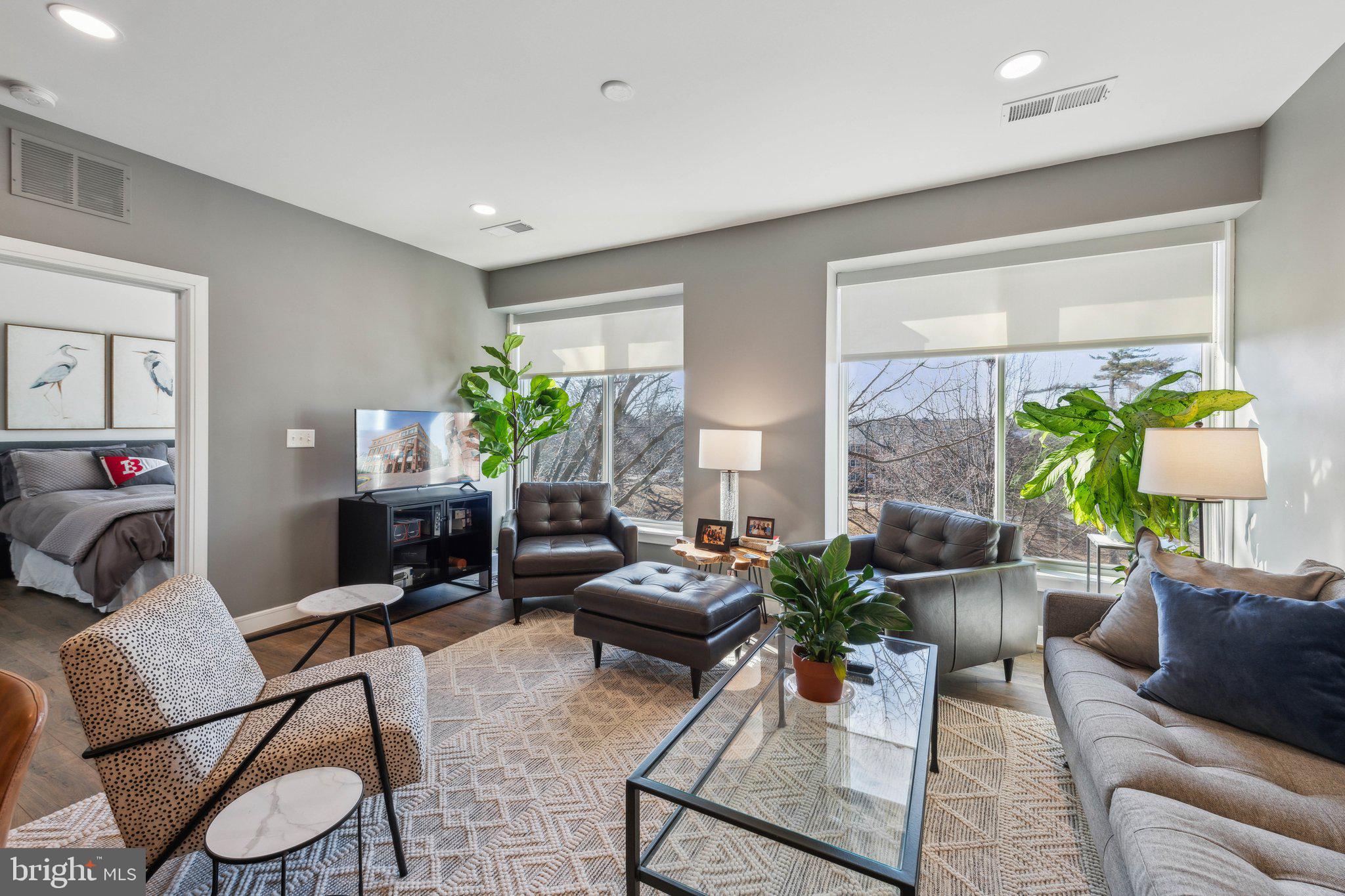 OLD TOWN NORTH - Residential