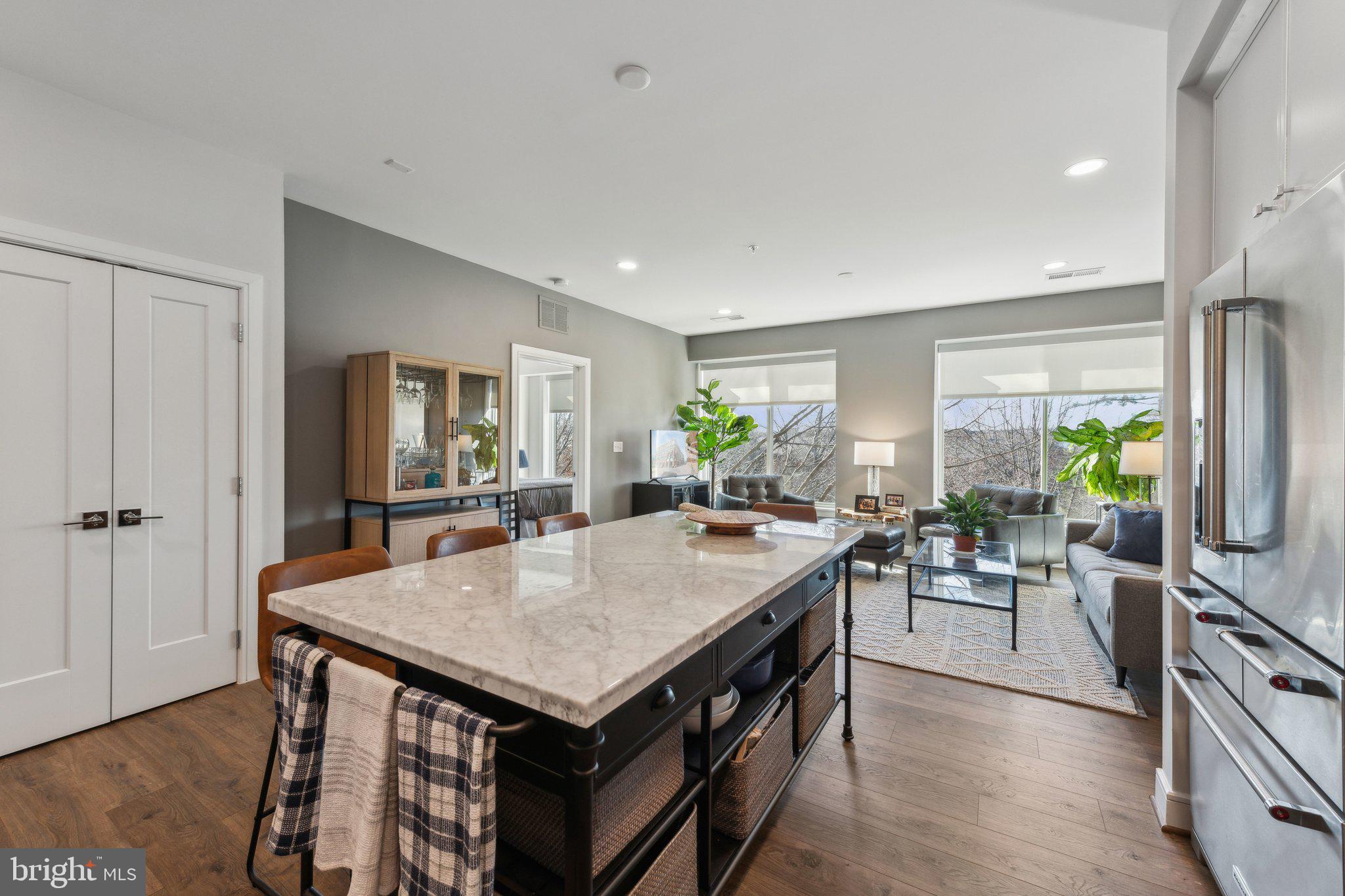 OLD TOWN NORTH - Residential