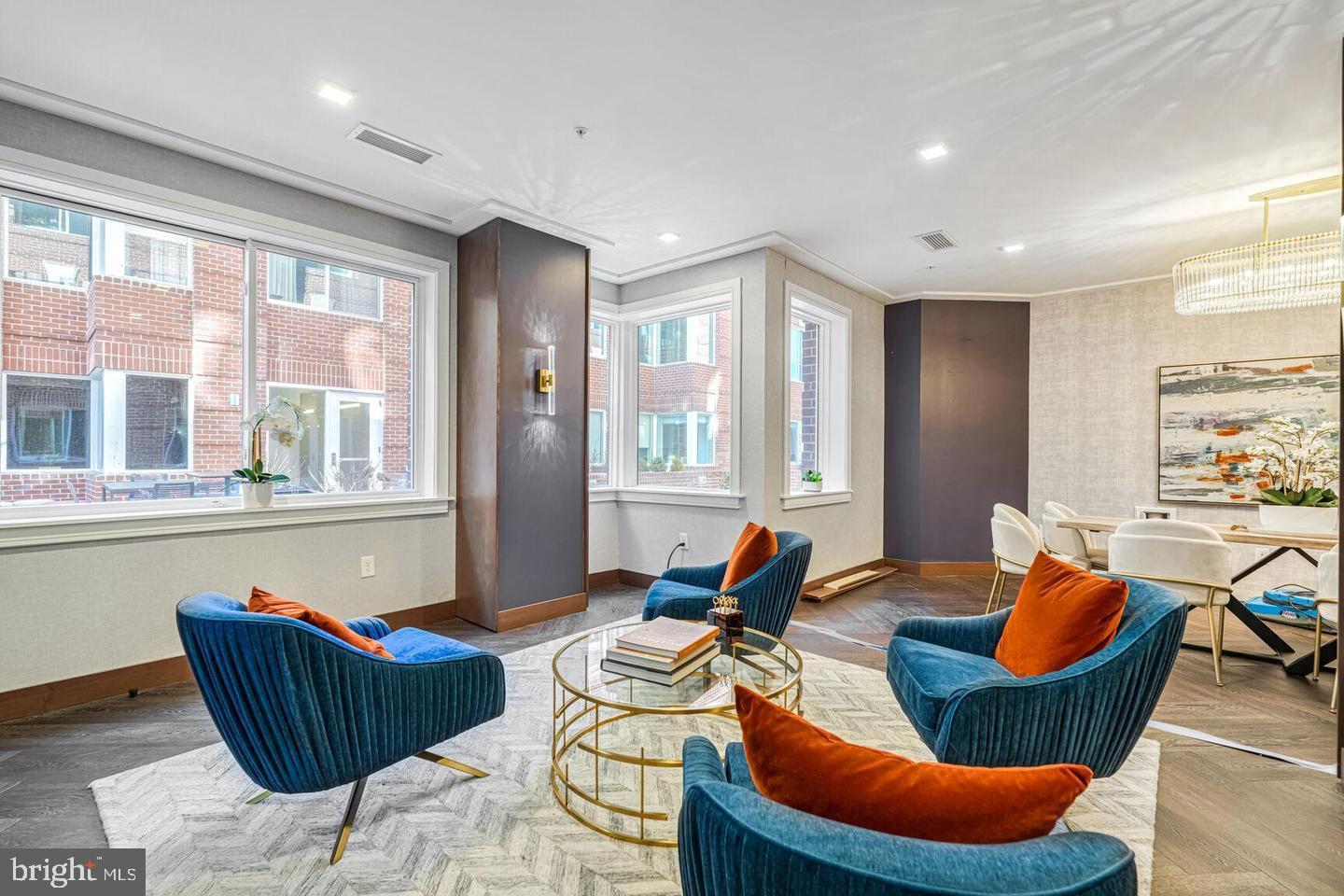 OLD TOWN NORTH - Residential