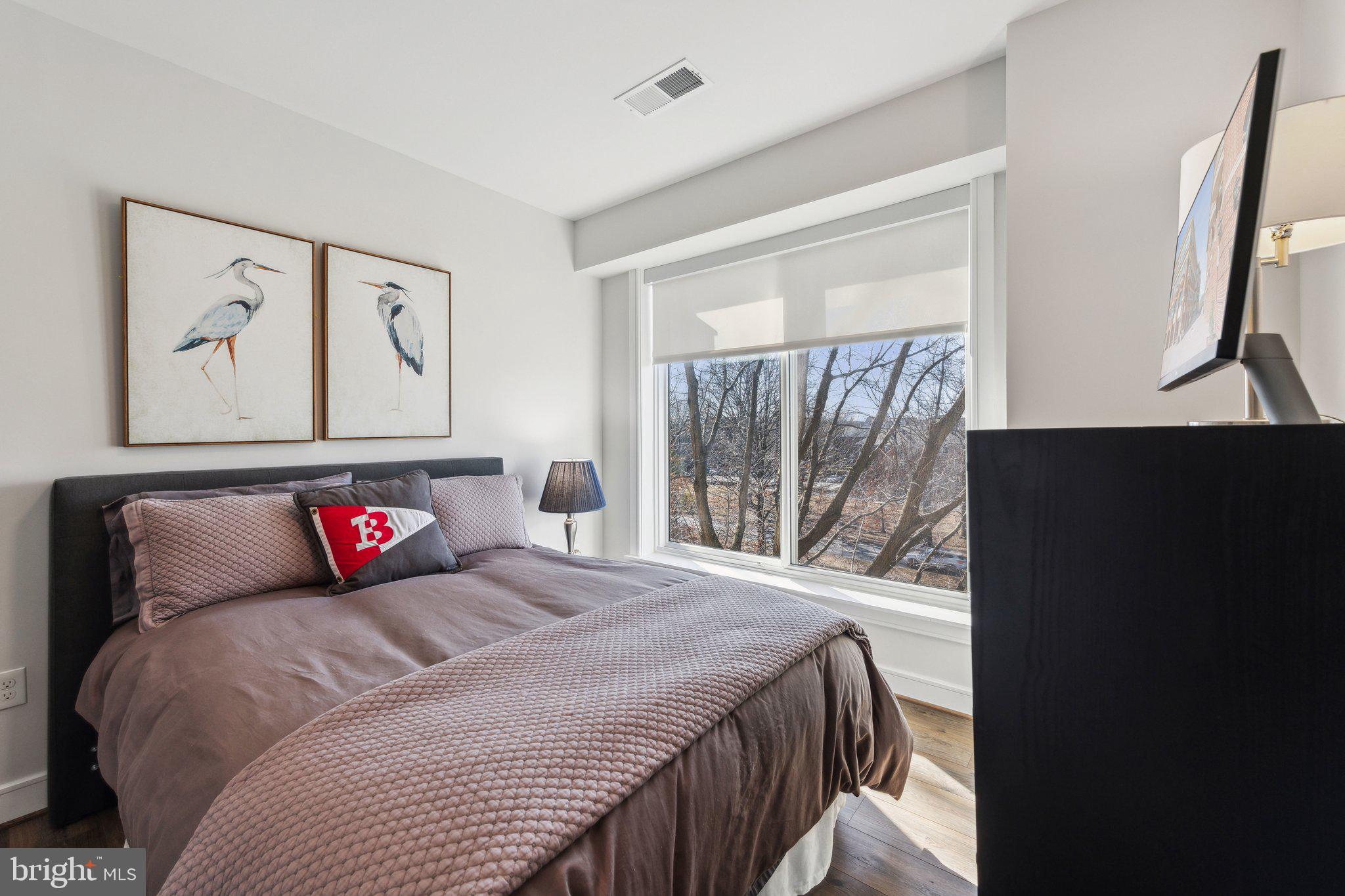 OLD TOWN NORTH - Residential