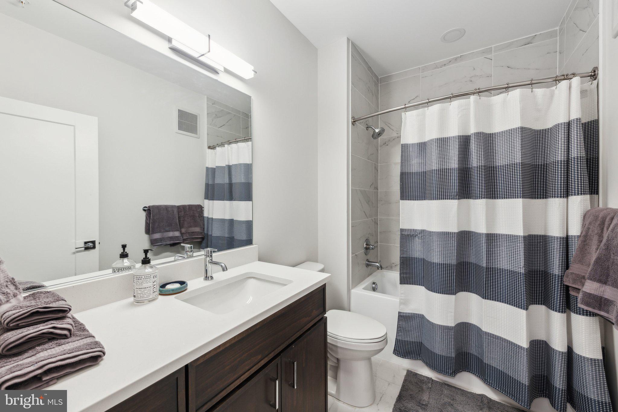 OLD TOWN NORTH - Residential