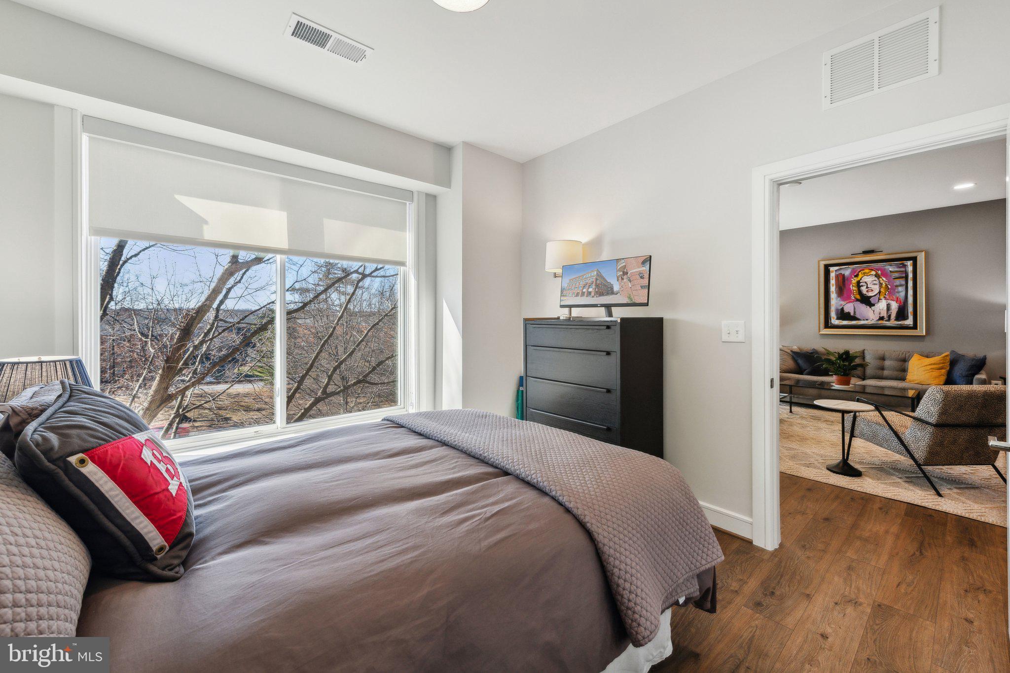 OLD TOWN NORTH - Residential