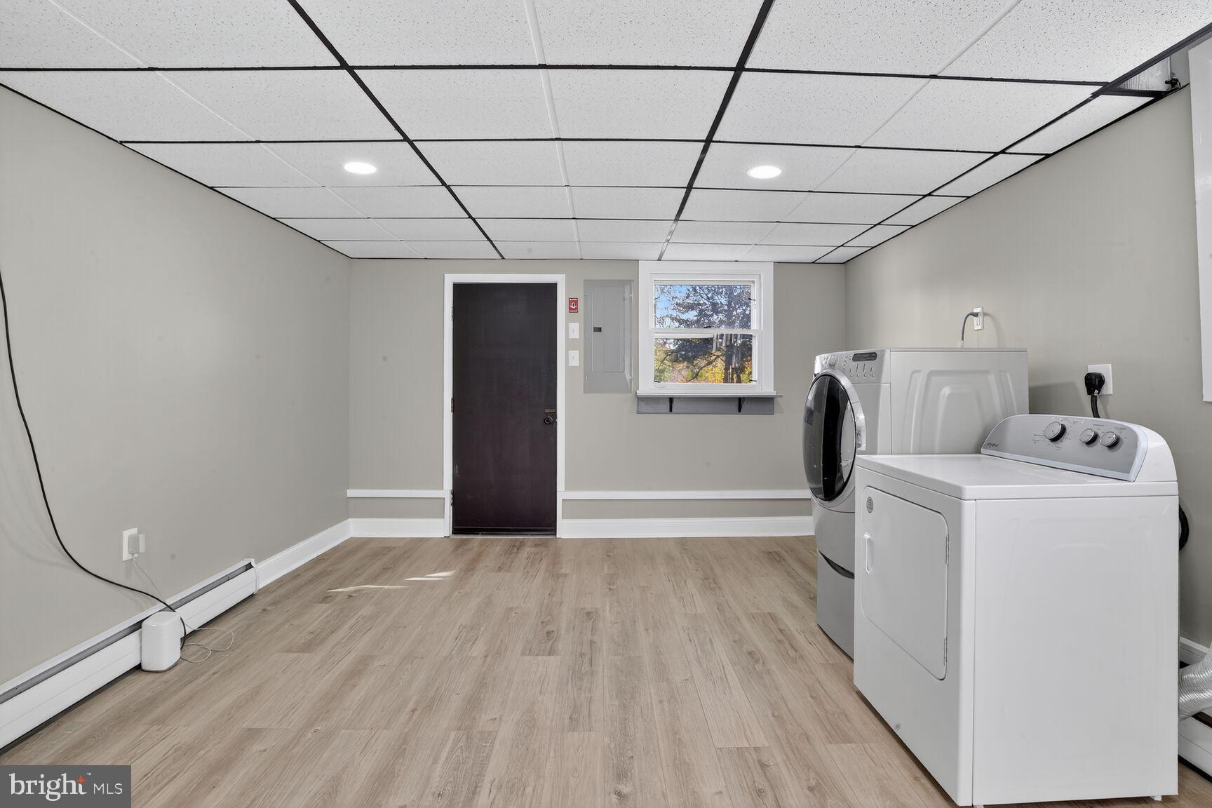 CARROLL MANOR - Residential