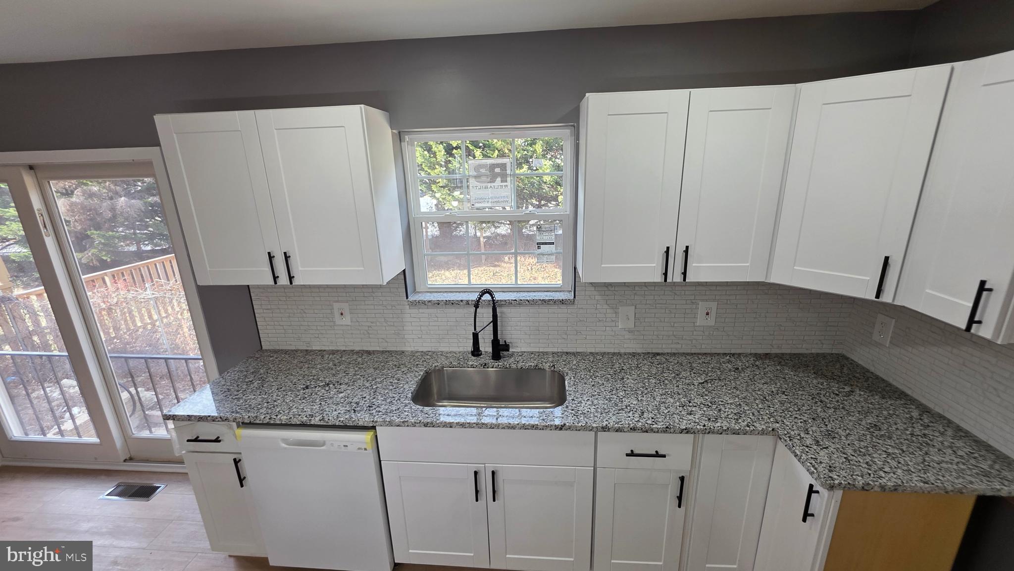 WINSTEN ESTATES - Residential