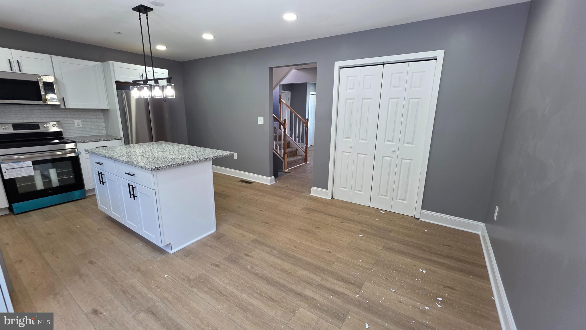 WINSTEN ESTATES - Residential