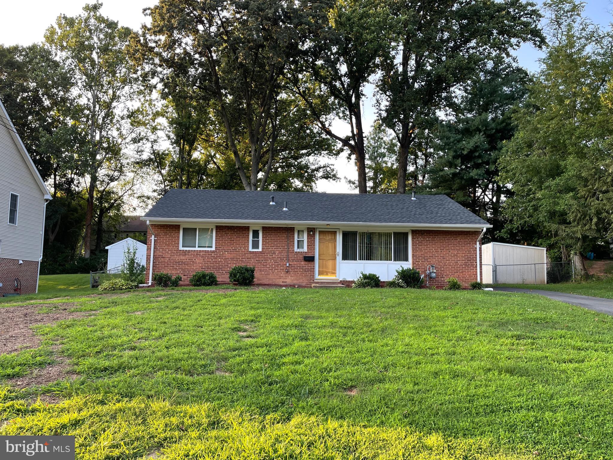 NORTH SPRINGFIELD - Residential Lease