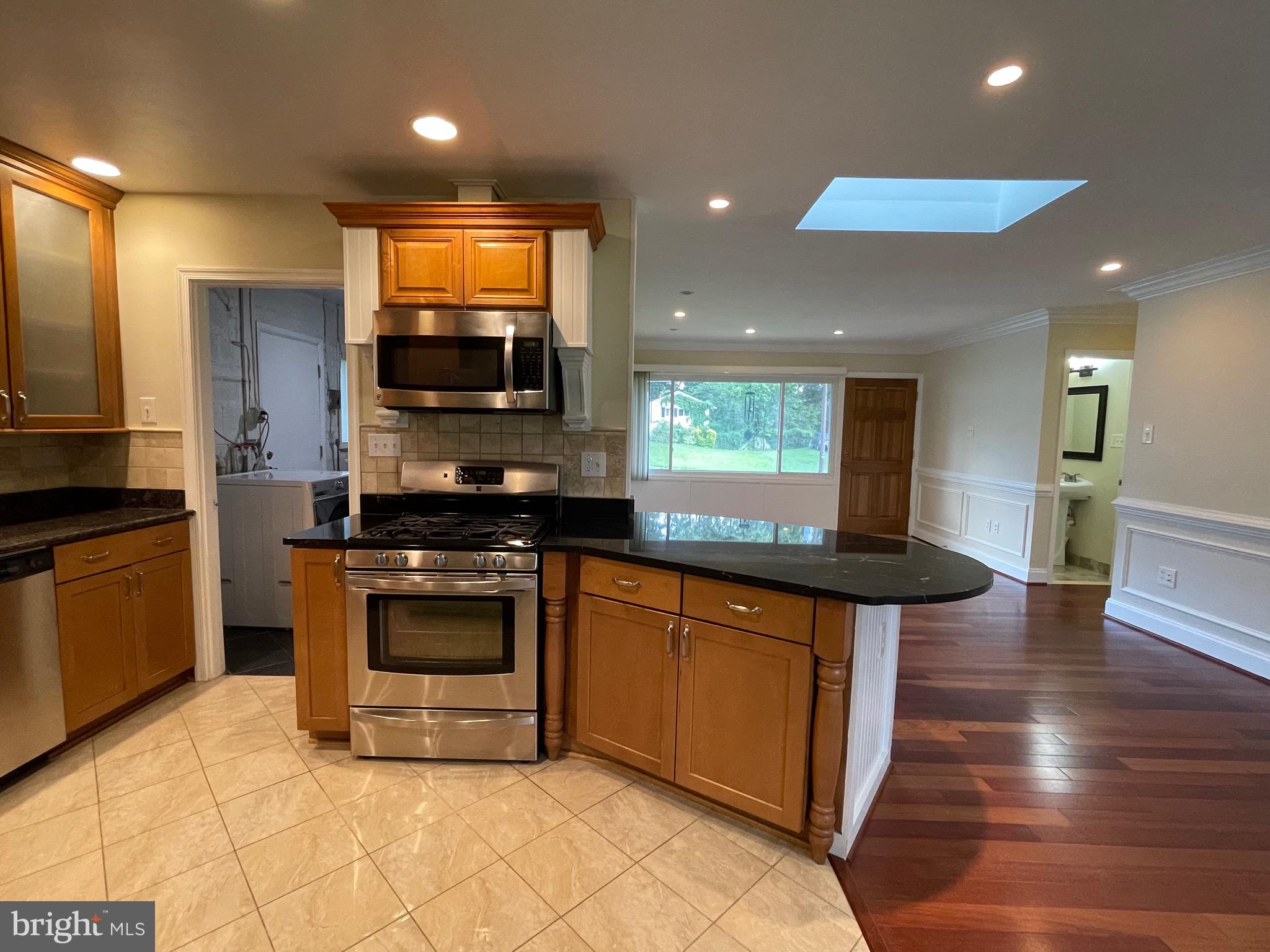 NORTH SPRINGFIELD - Residential Lease