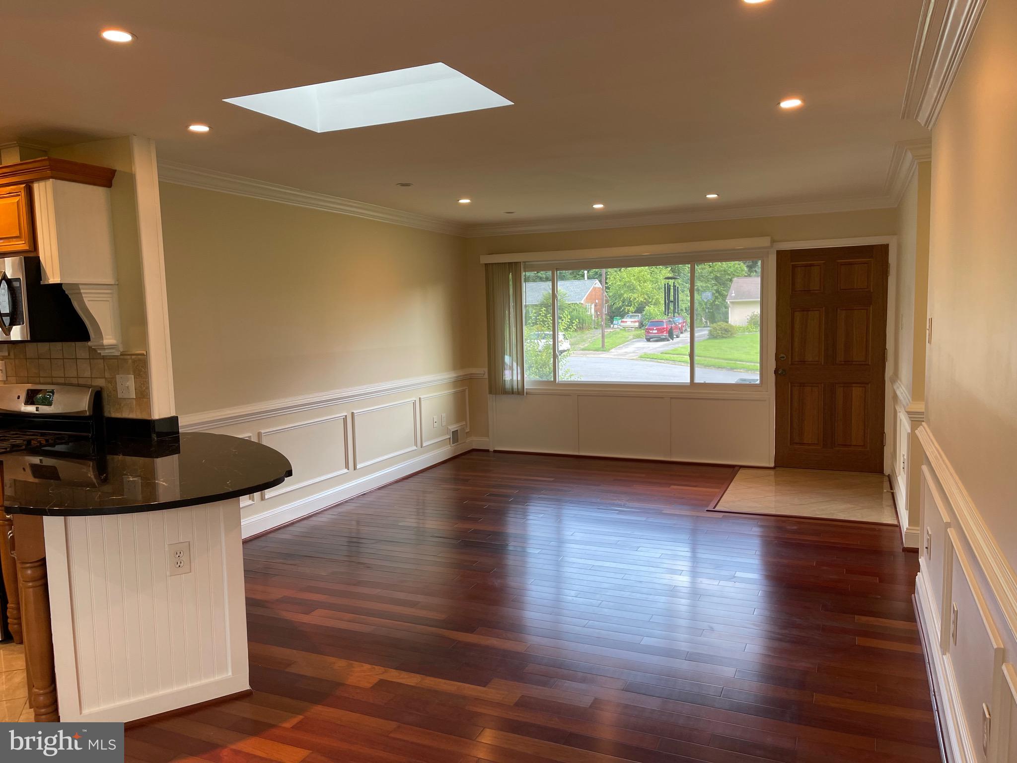 NORTH SPRINGFIELD - Residential Lease