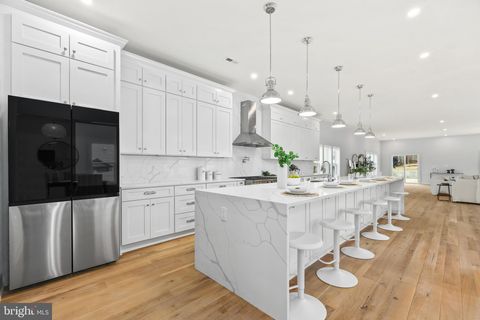 1713 N CAMERON STREET ARLINGTON VA 22207