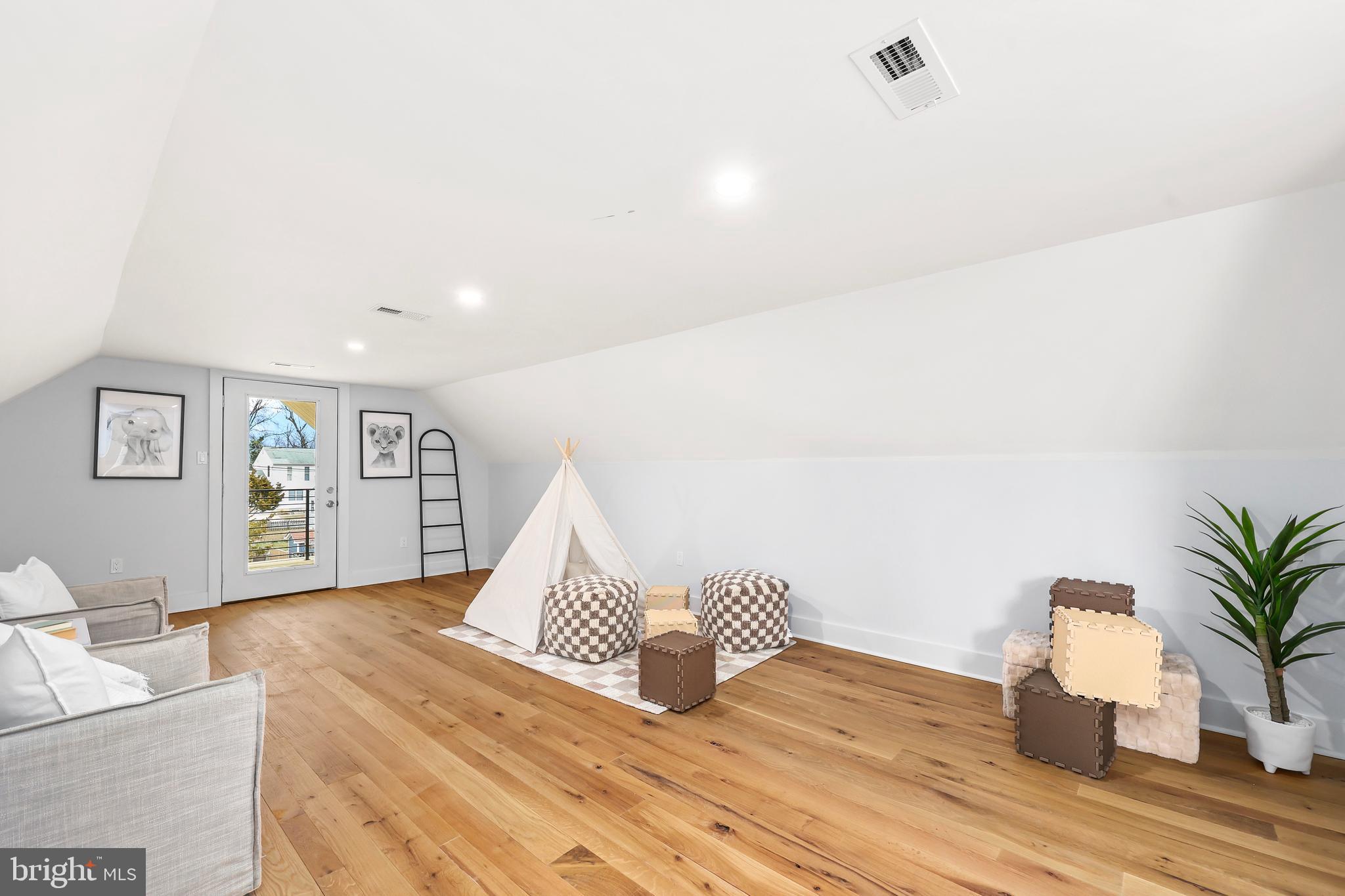 HIGHVIEW PARK - Residential