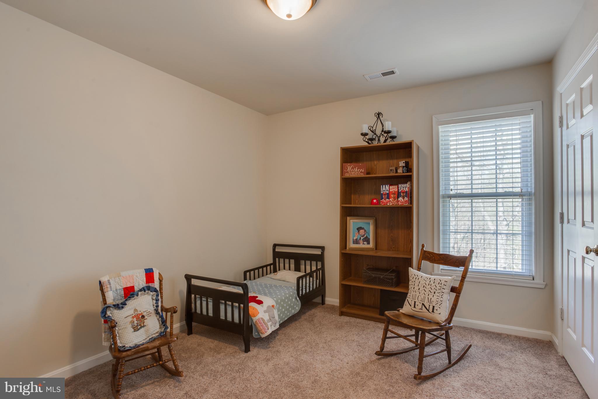 RIDGE POINTE - Residential