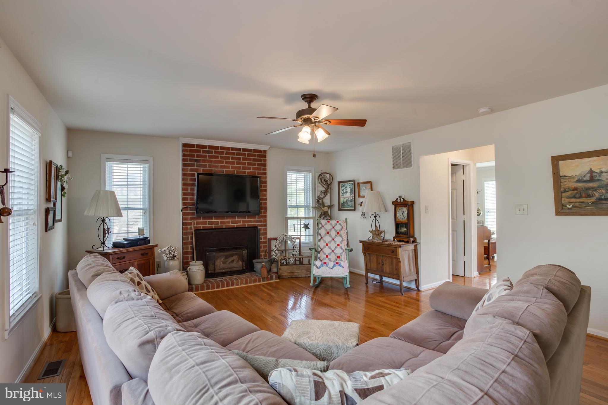 RIDGE POINTE - Residential