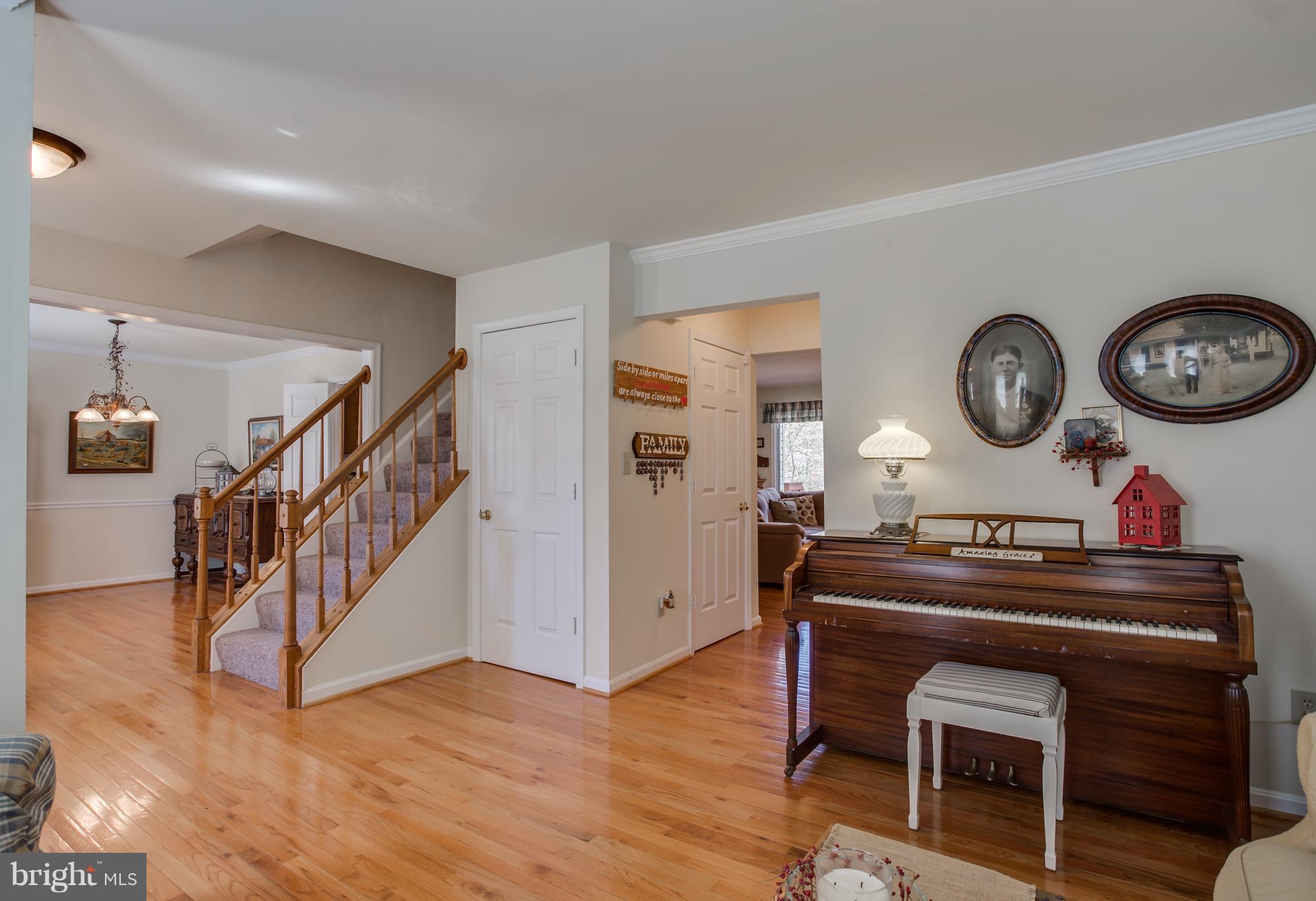 RIDGE POINTE - Residential