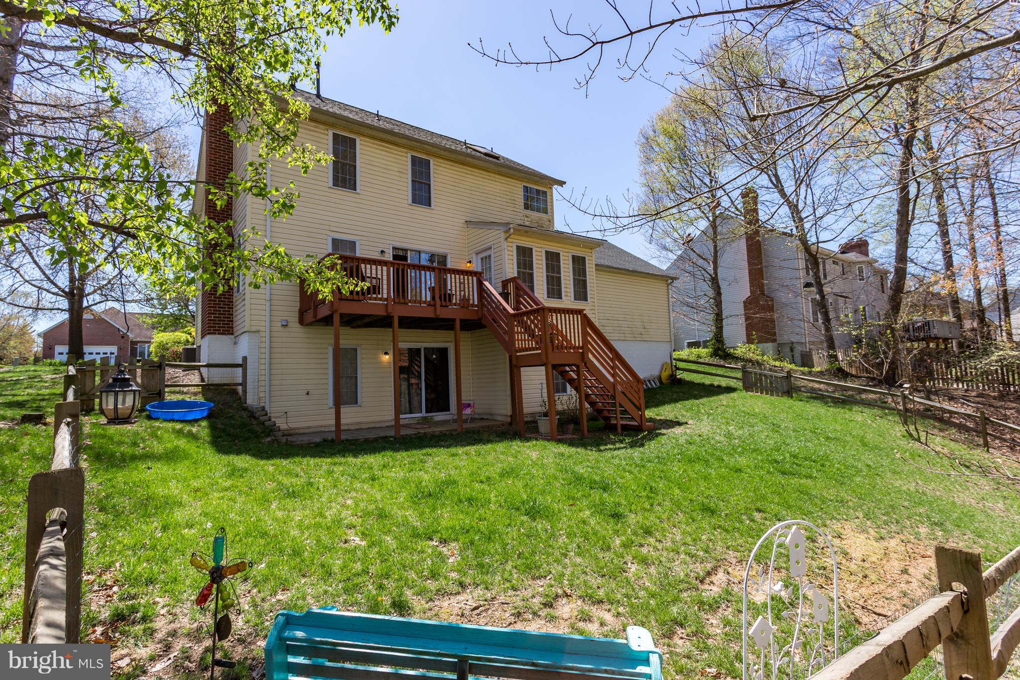 RIDGE POINTE - Residential