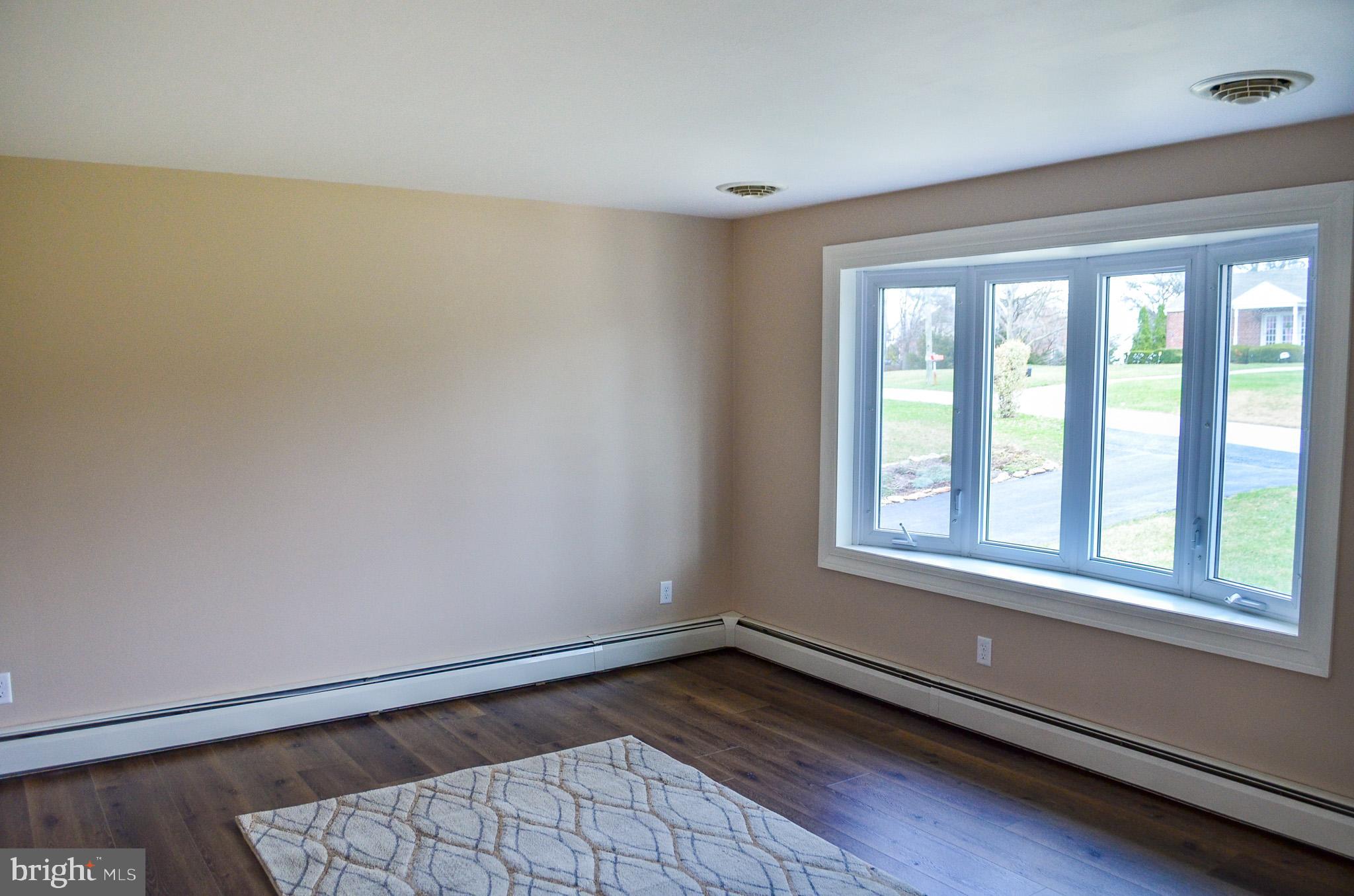 RED LION - Residential