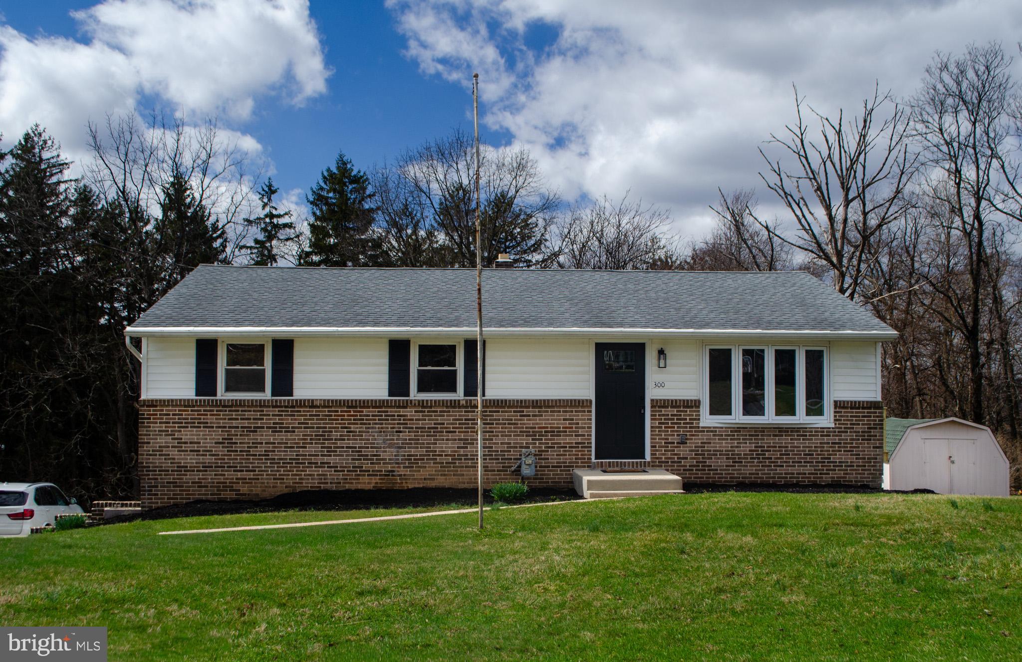 RED LION - Residential