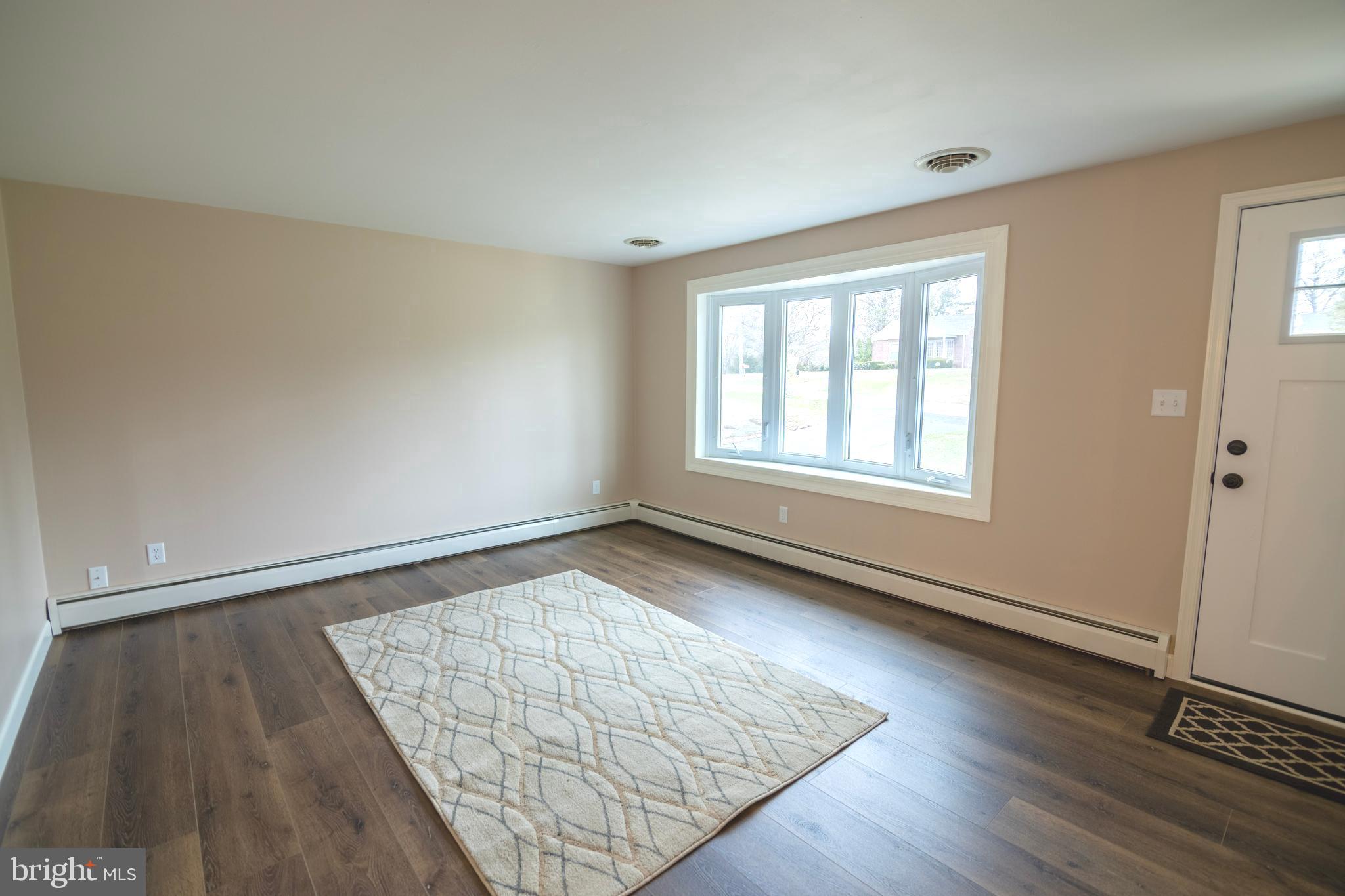 RED LION - Residential