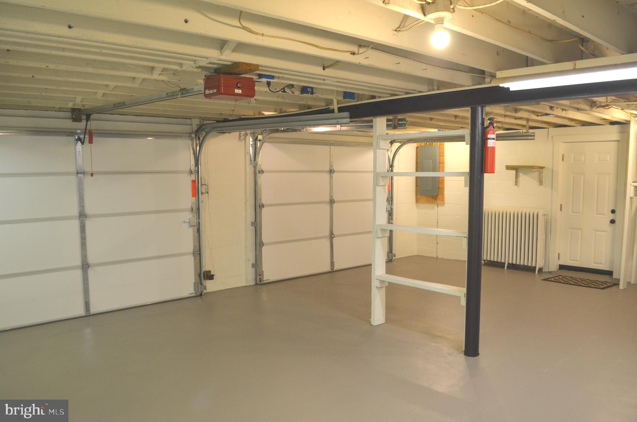 RED LION - Residential