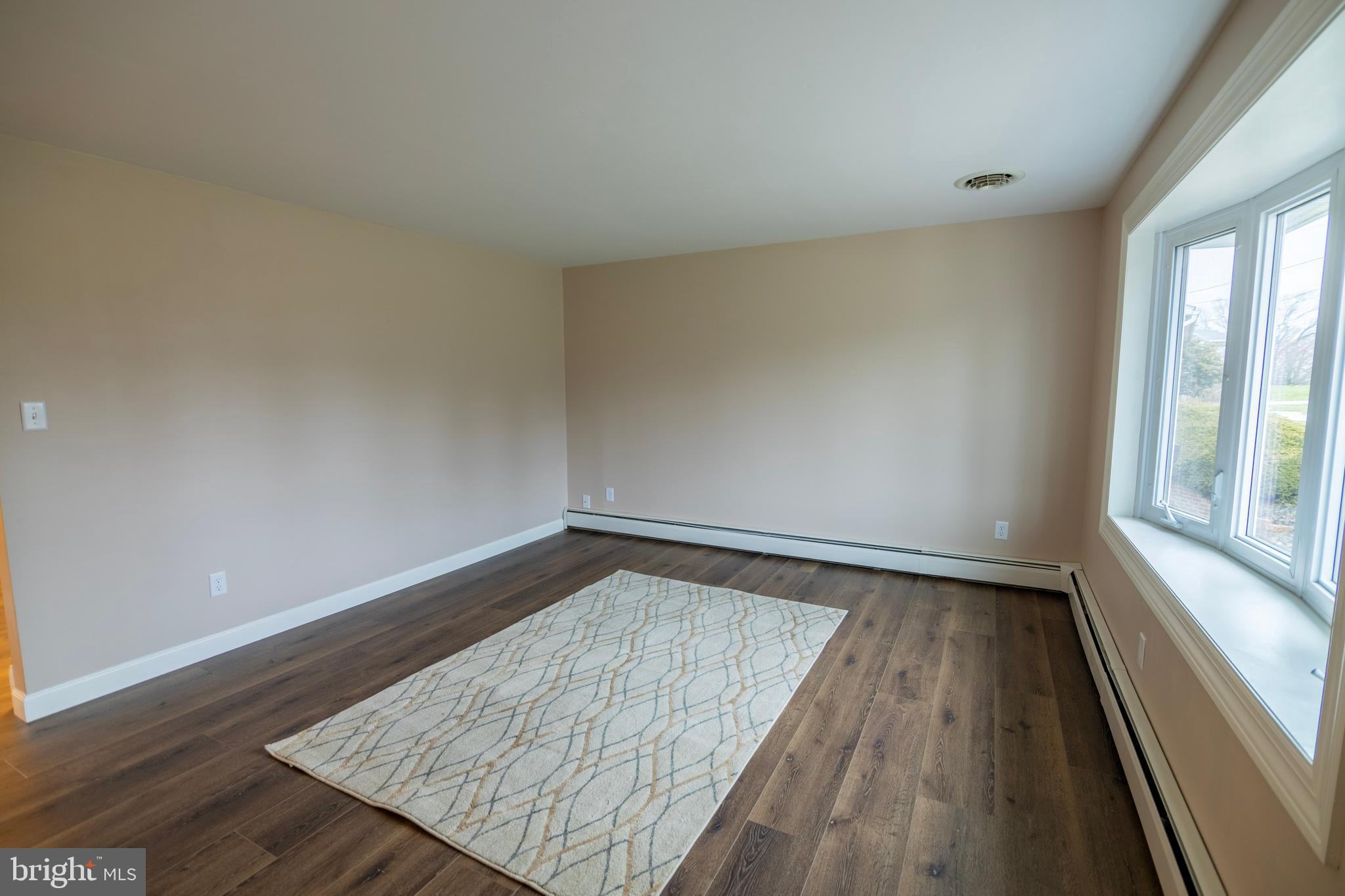 RED LION - Residential