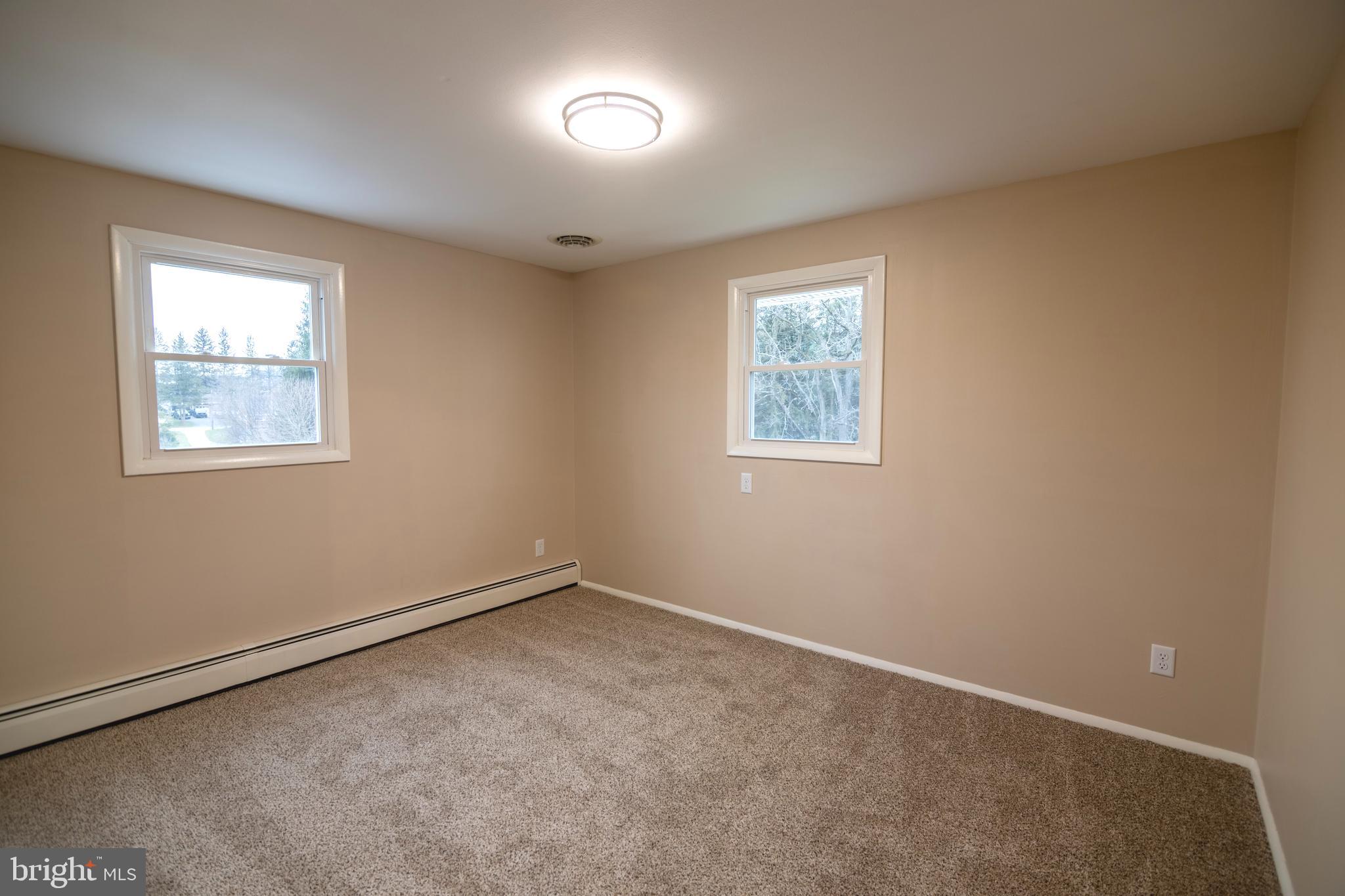 RED LION - Residential