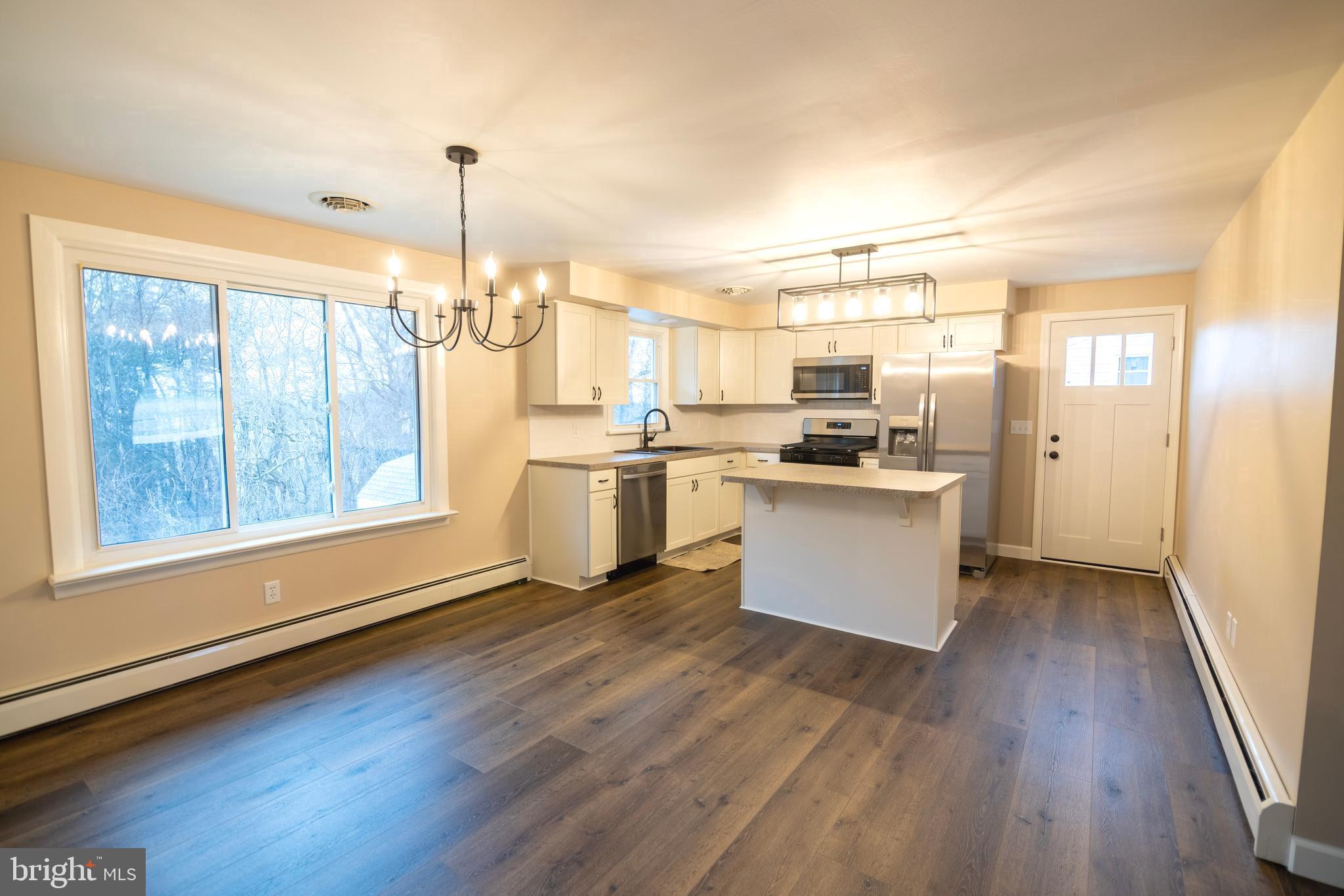 RED LION - Residential