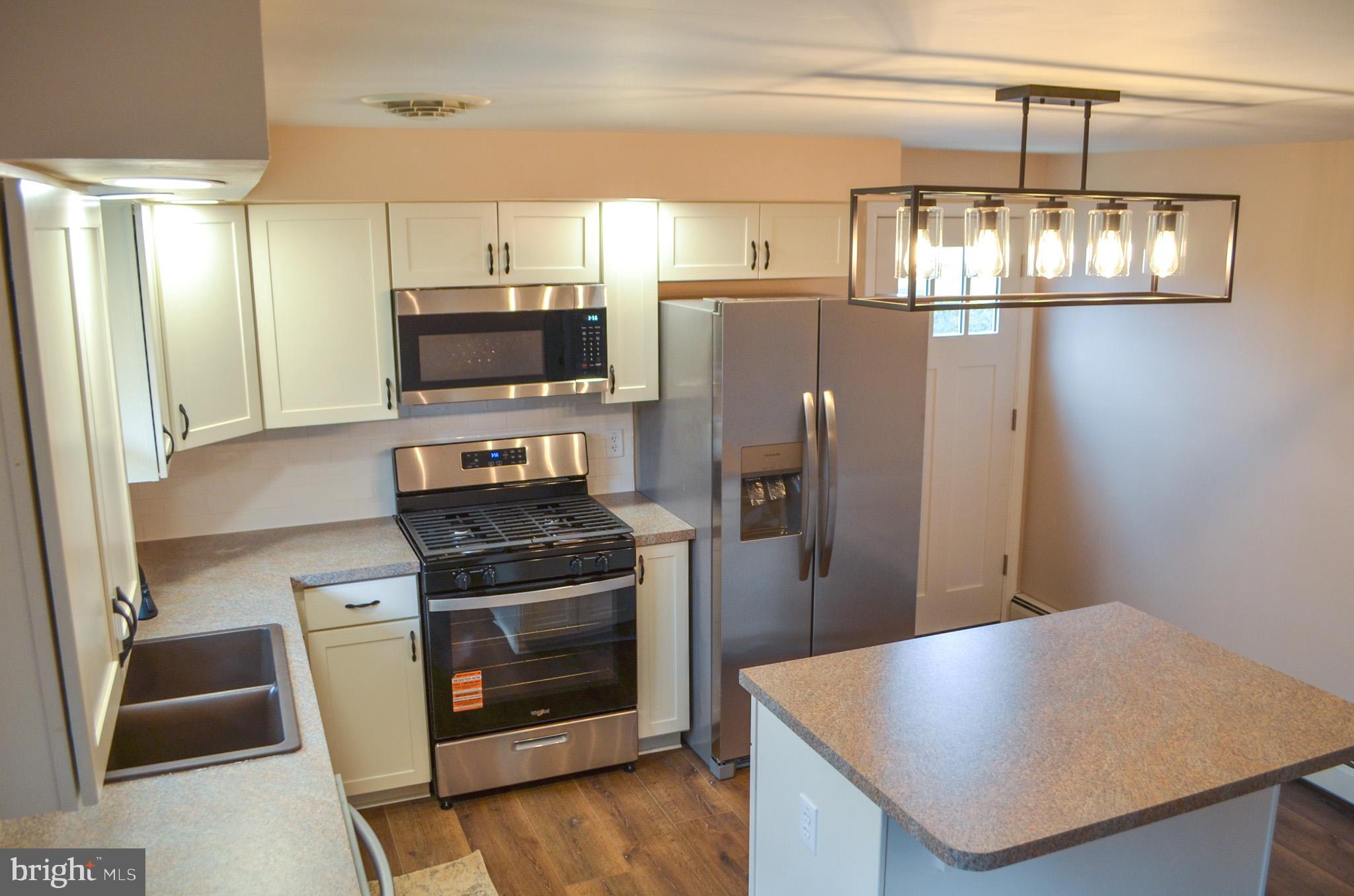 RED LION - Residential