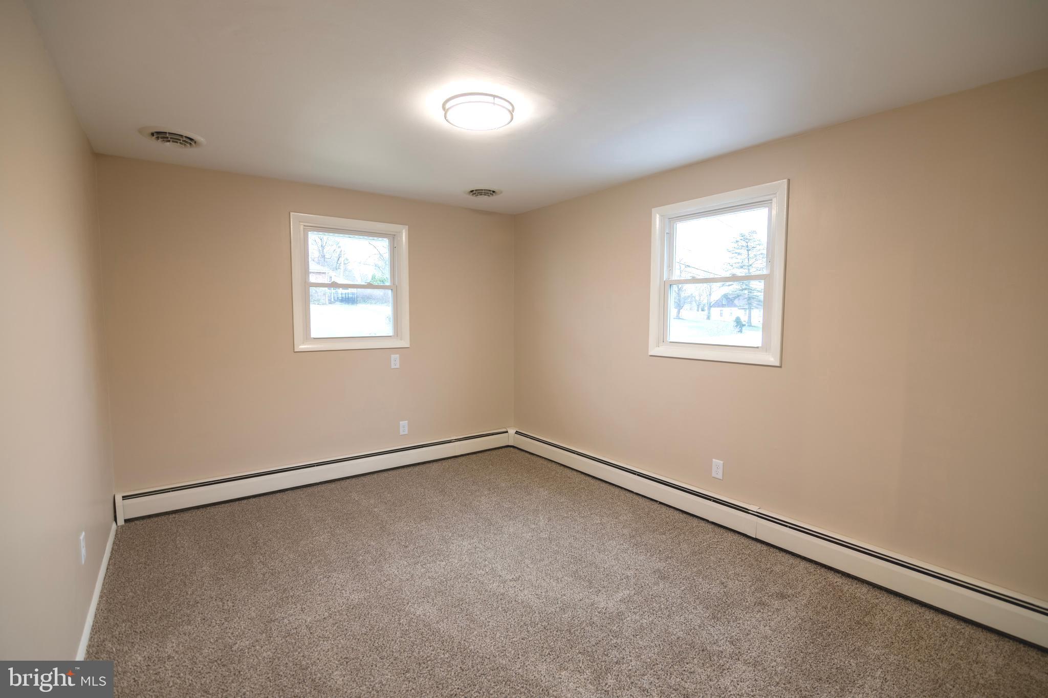 RED LION - Residential