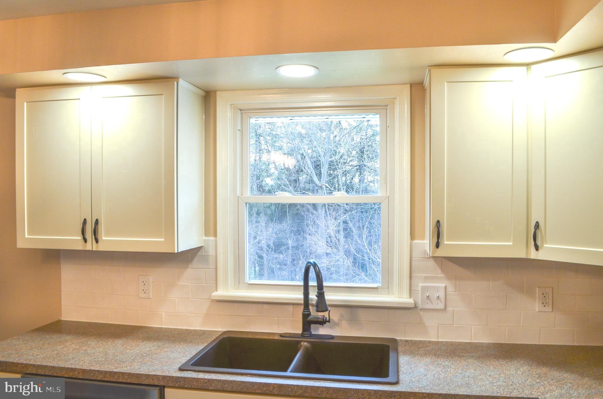 RED LION - Residential