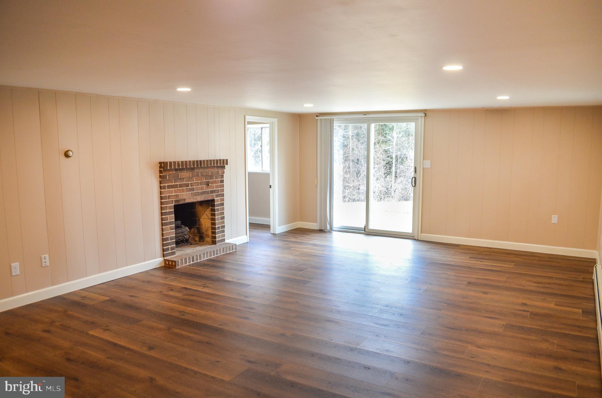 RED LION - Residential