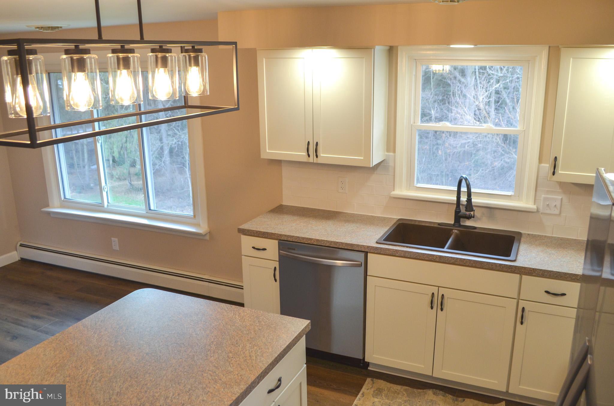 RED LION - Residential