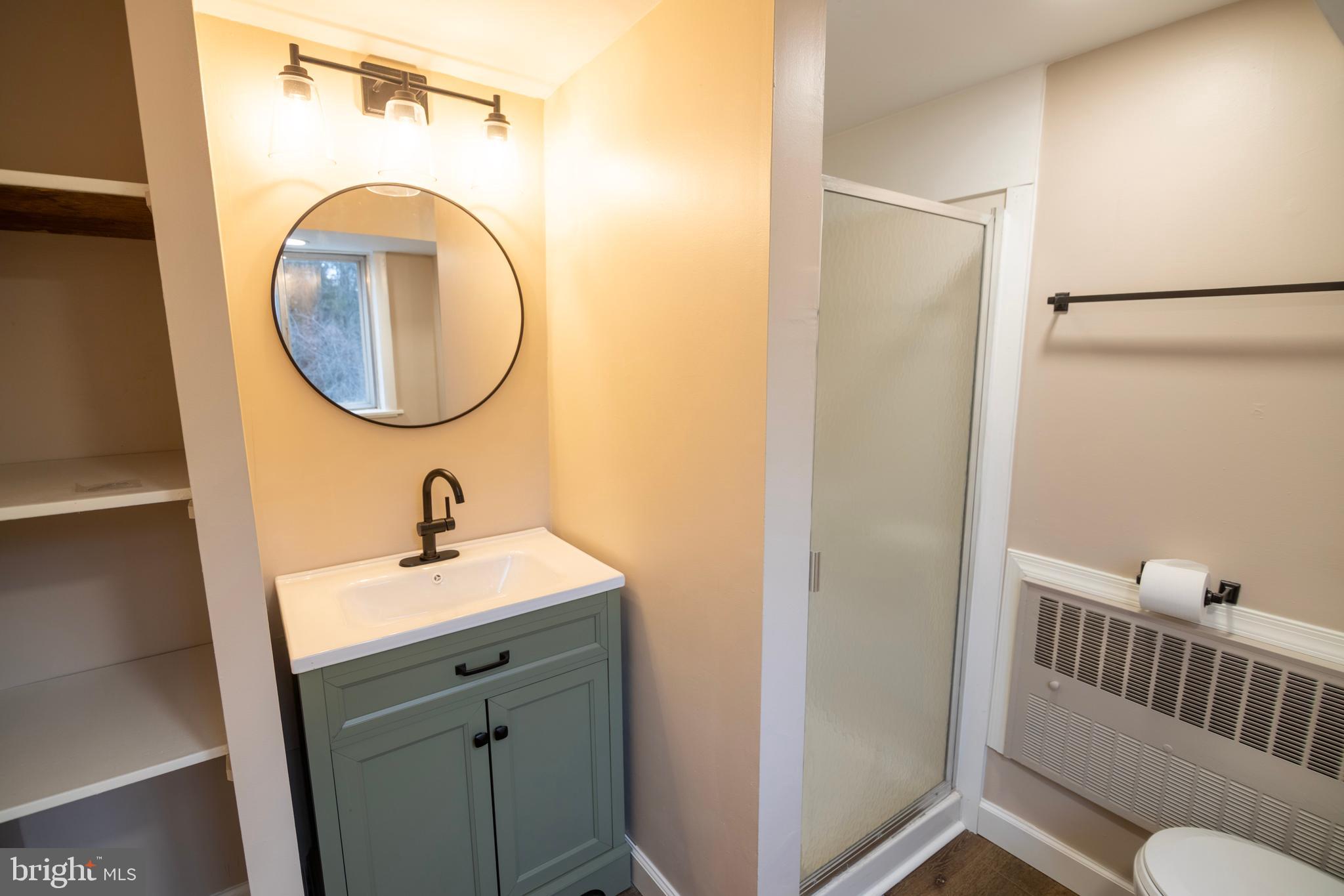 RED LION - Residential