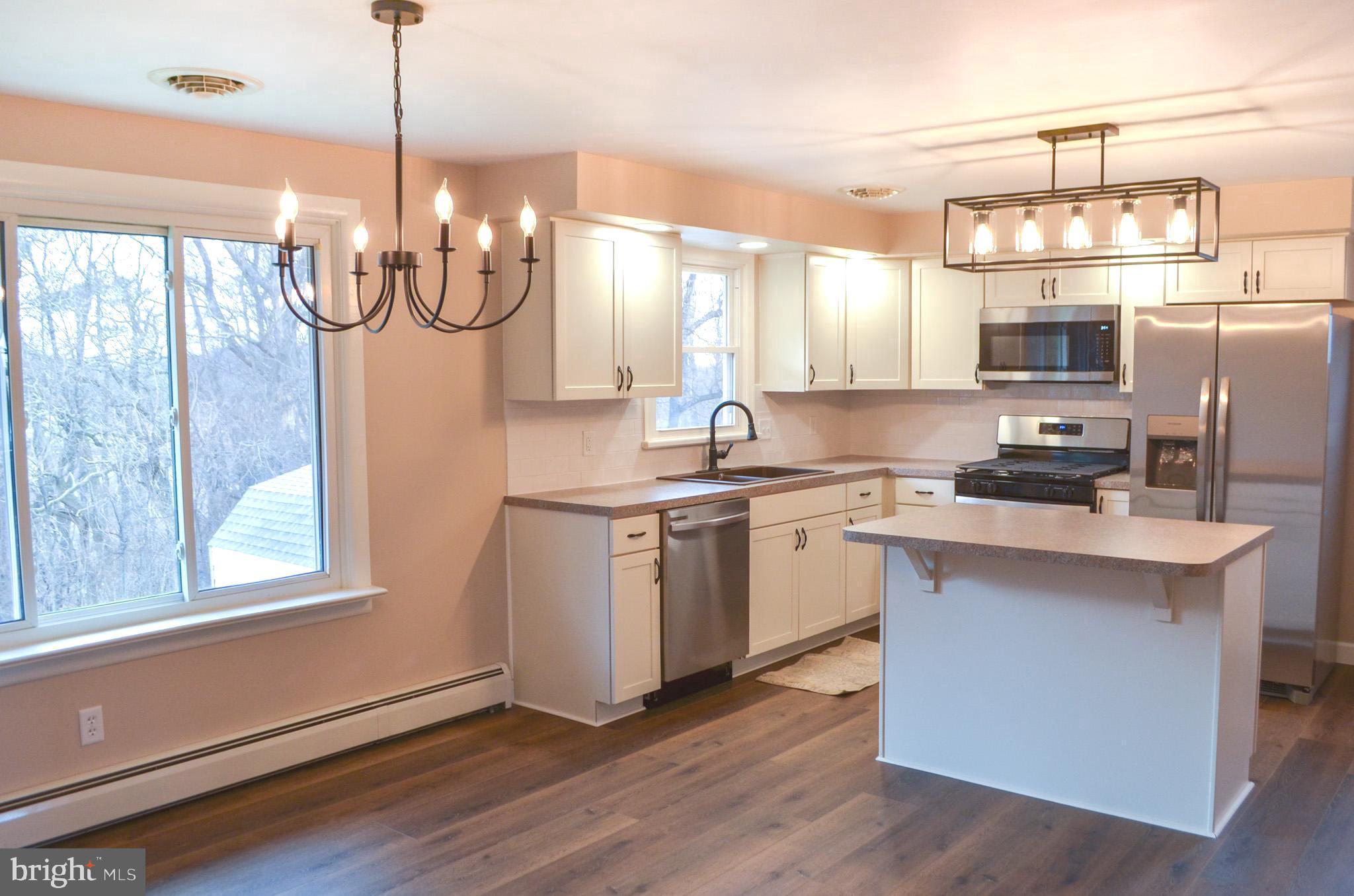 RED LION - Residential