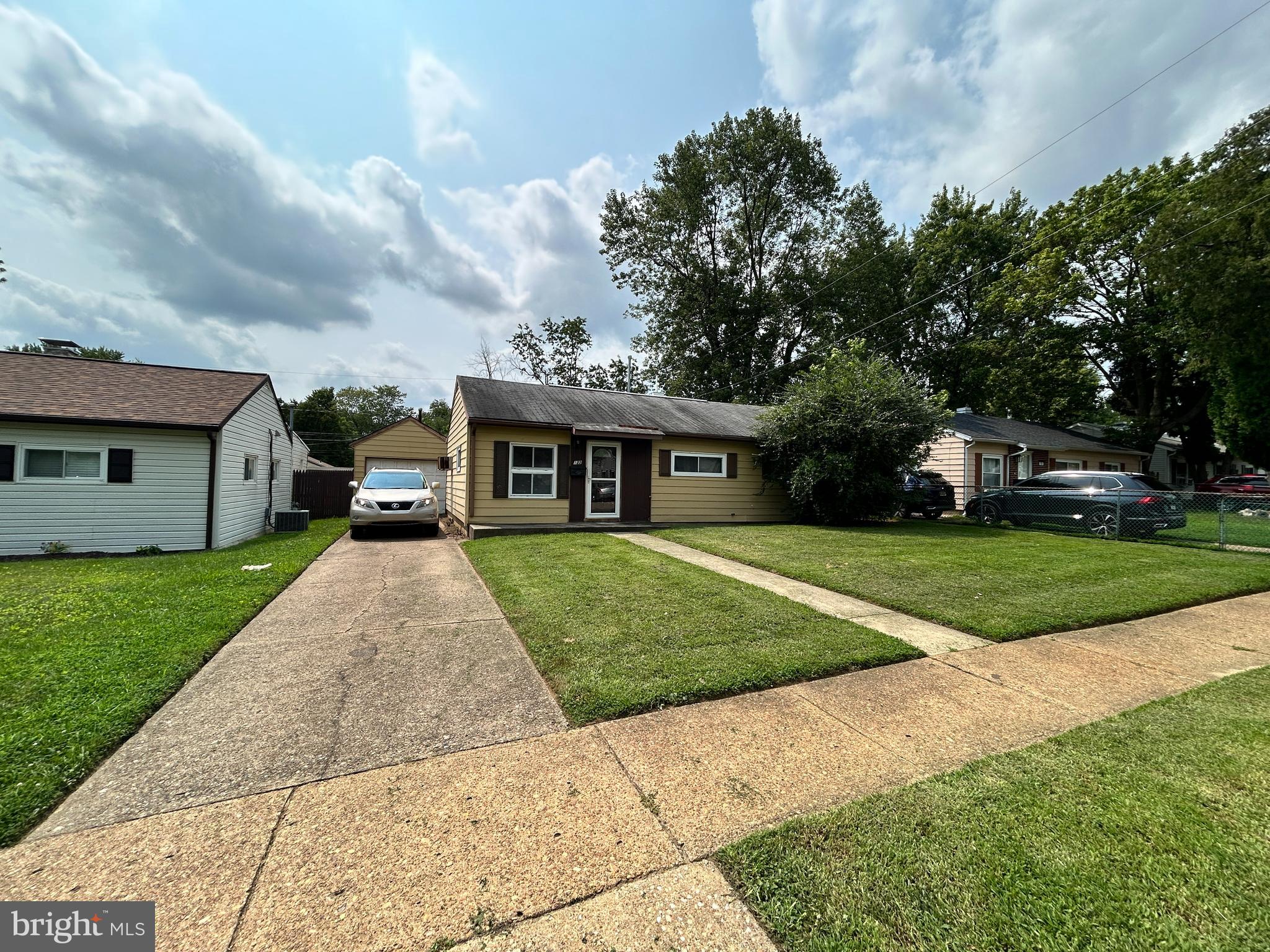 122 HALCYON DRIVE
