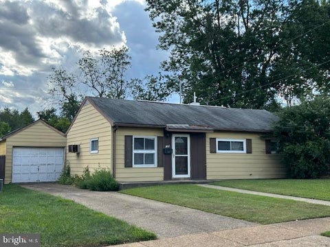 Photo of 122 Halcyon Drive, NEW CASTLE, DE 19720 (MLS # DENC2108678)
